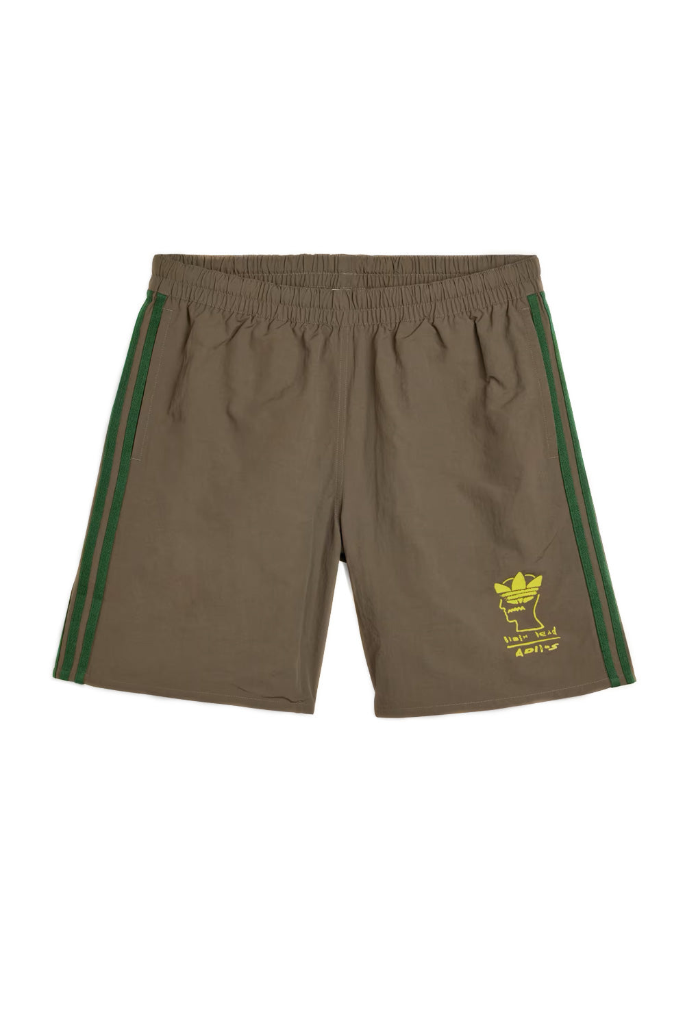 Adidas x Brain Dead Track Shorts JN7149 in Branch mit auffälligem Beinprint und klassischer Sportsilhouette.