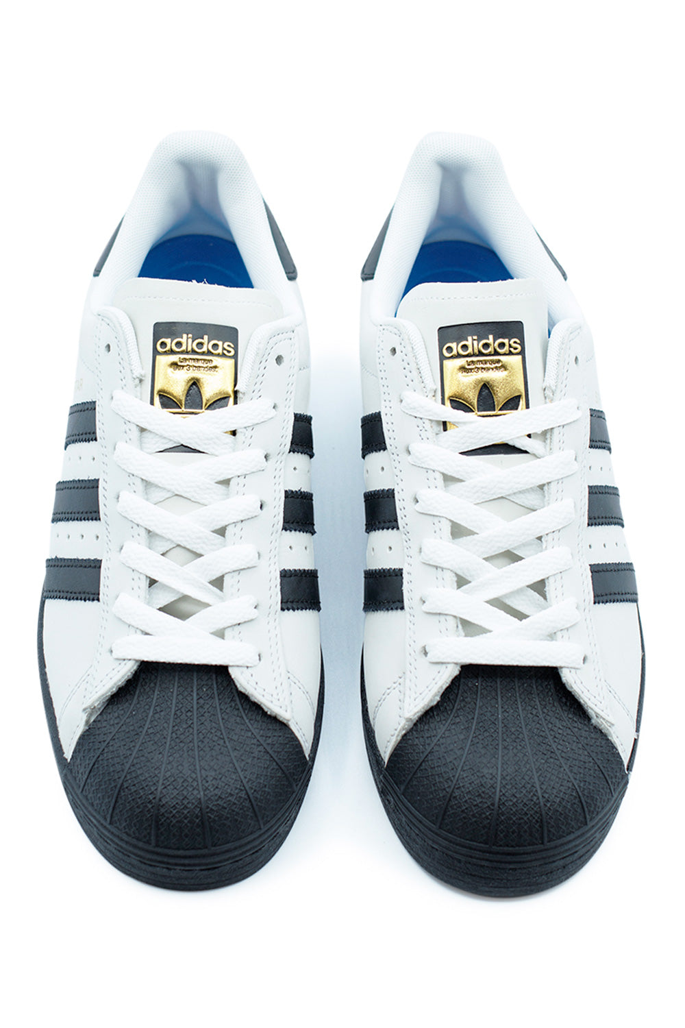 Adidas Superstar ADV Schuhe in Crystal White, Core Black und Cloud White – Zeitloser Stil und hoher Komfort