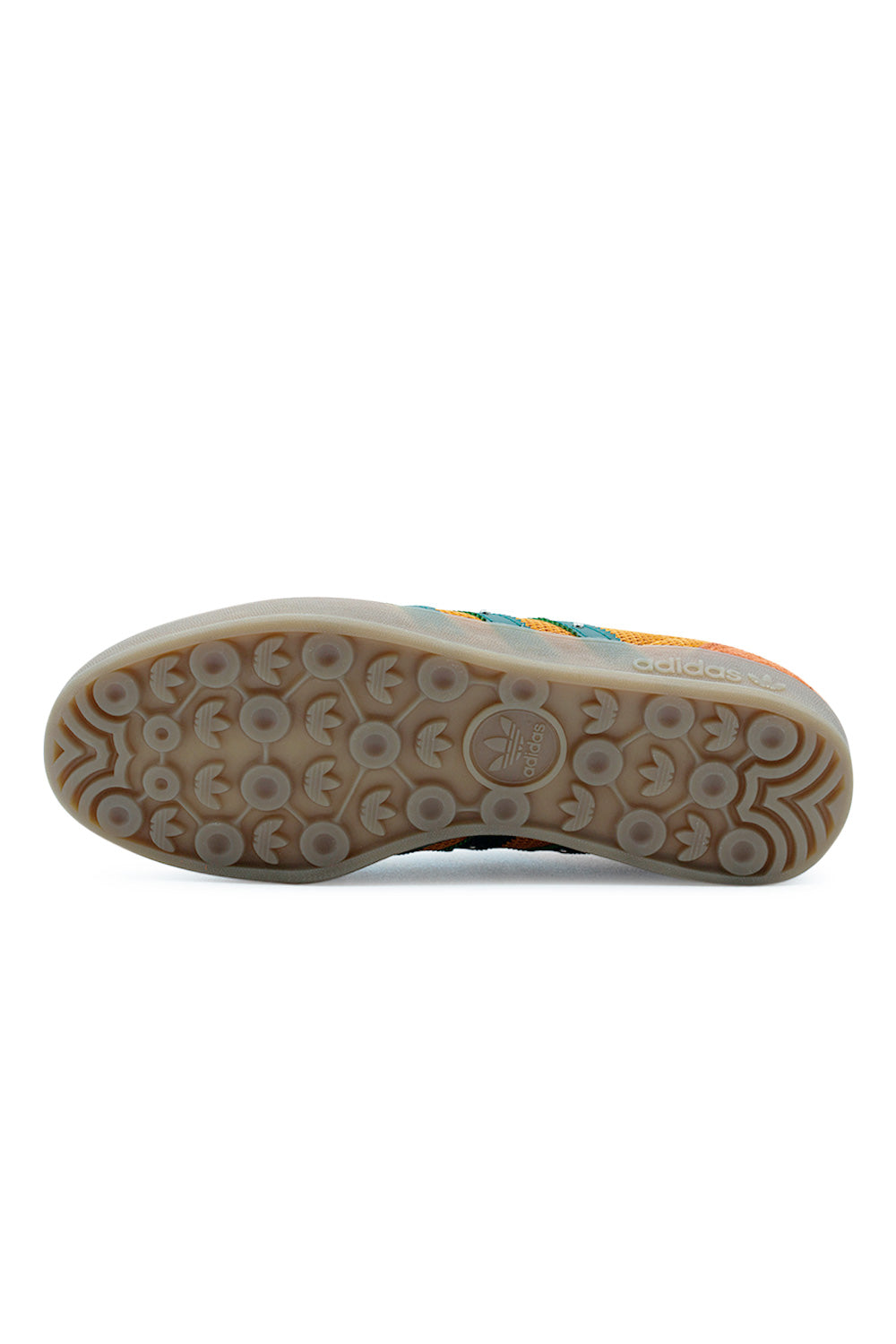 adidas Gazelle Indoor Hardies KI7011 outsole detail with translucent gum rubber traction pattern, Trefoil pivot points and optimized grip for skateboarding and streetwear use