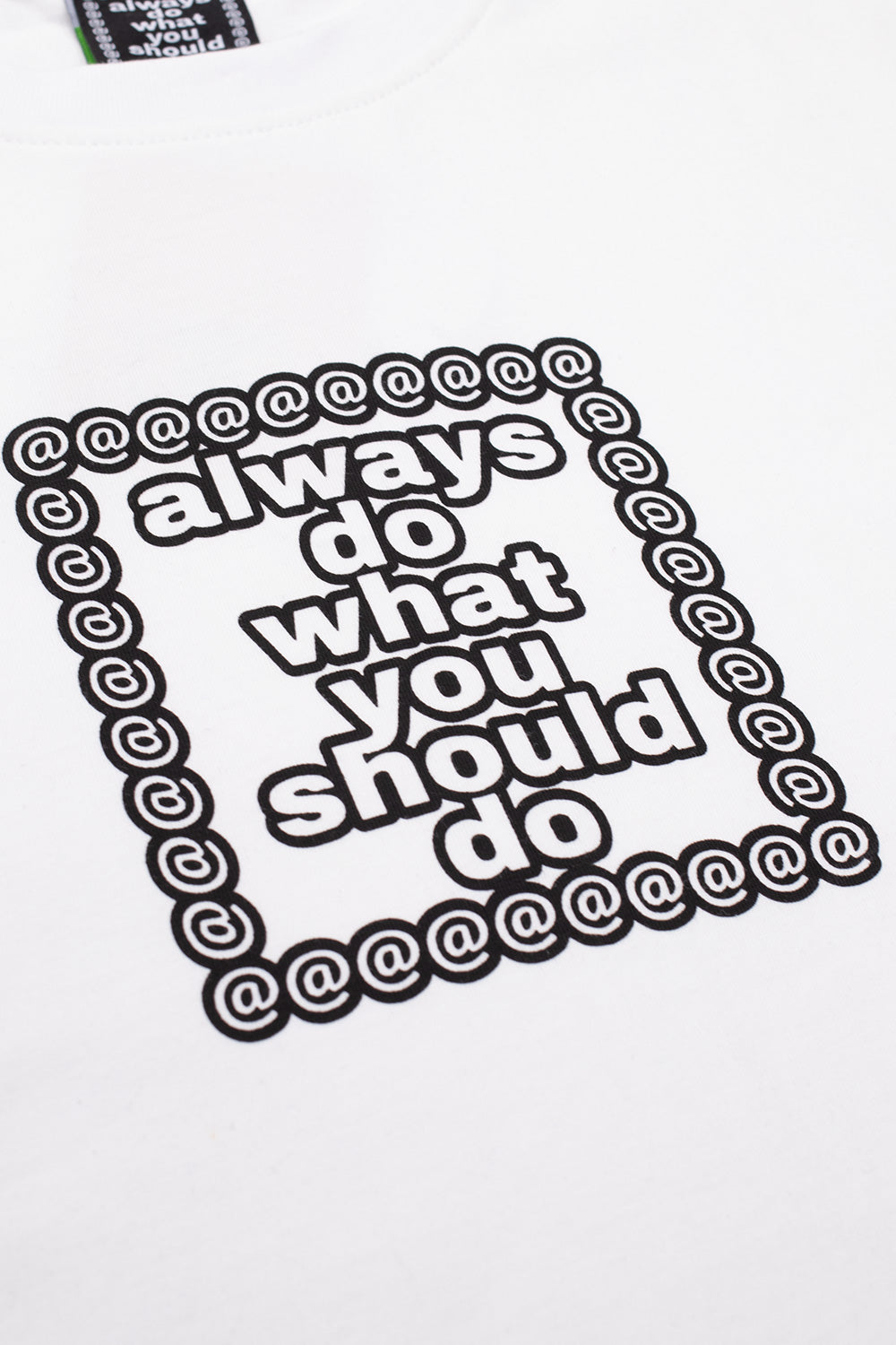 "Always ADWYSRD Core T-Shirt White – Klassisches, weißes Herren-T-Shirt mit edlem Logo-Print"
