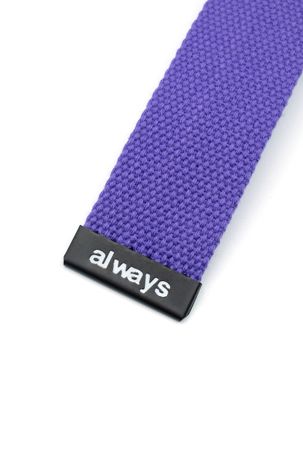 "Always Embossed Sun Canvas Belt – Stylischer lila Gürtel aus robustem Canvas mit geprägtem Sonnensymbol"