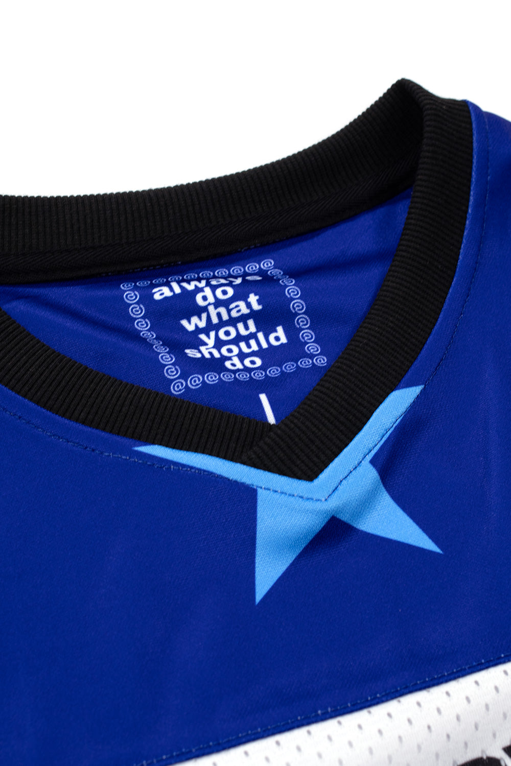 "Always Micro Mesh Star Jersey – Hochwertiges Fußballtrikot in Blau/Navy mit cooler Stern-Grafik"