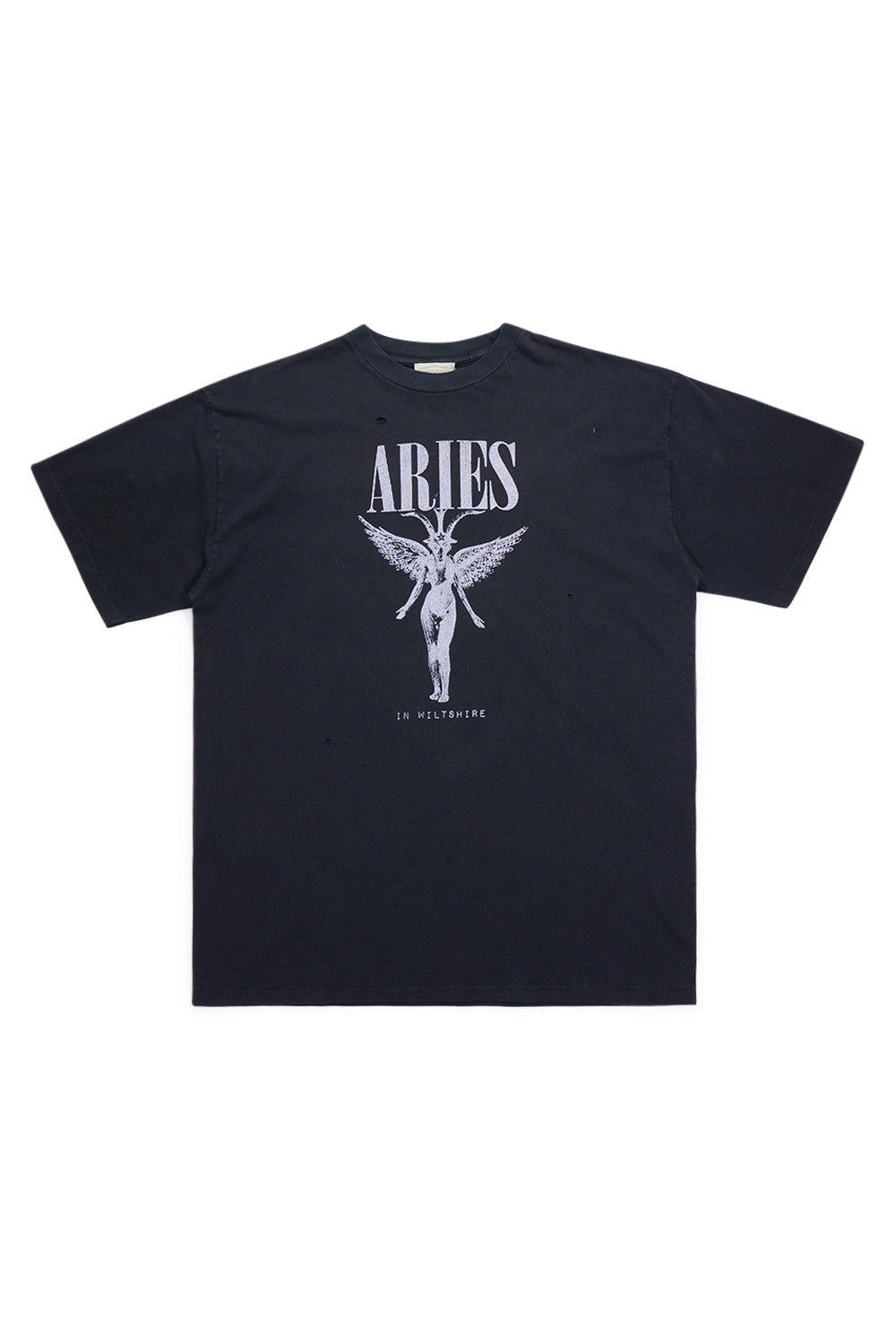 Aries Destroyed Nirvana T-Shirt Black – Hochwertiges, individuell gefärbtes und zerrissenes Baumwollshirt mit einzigartigem Design und markantem Brustprint.
