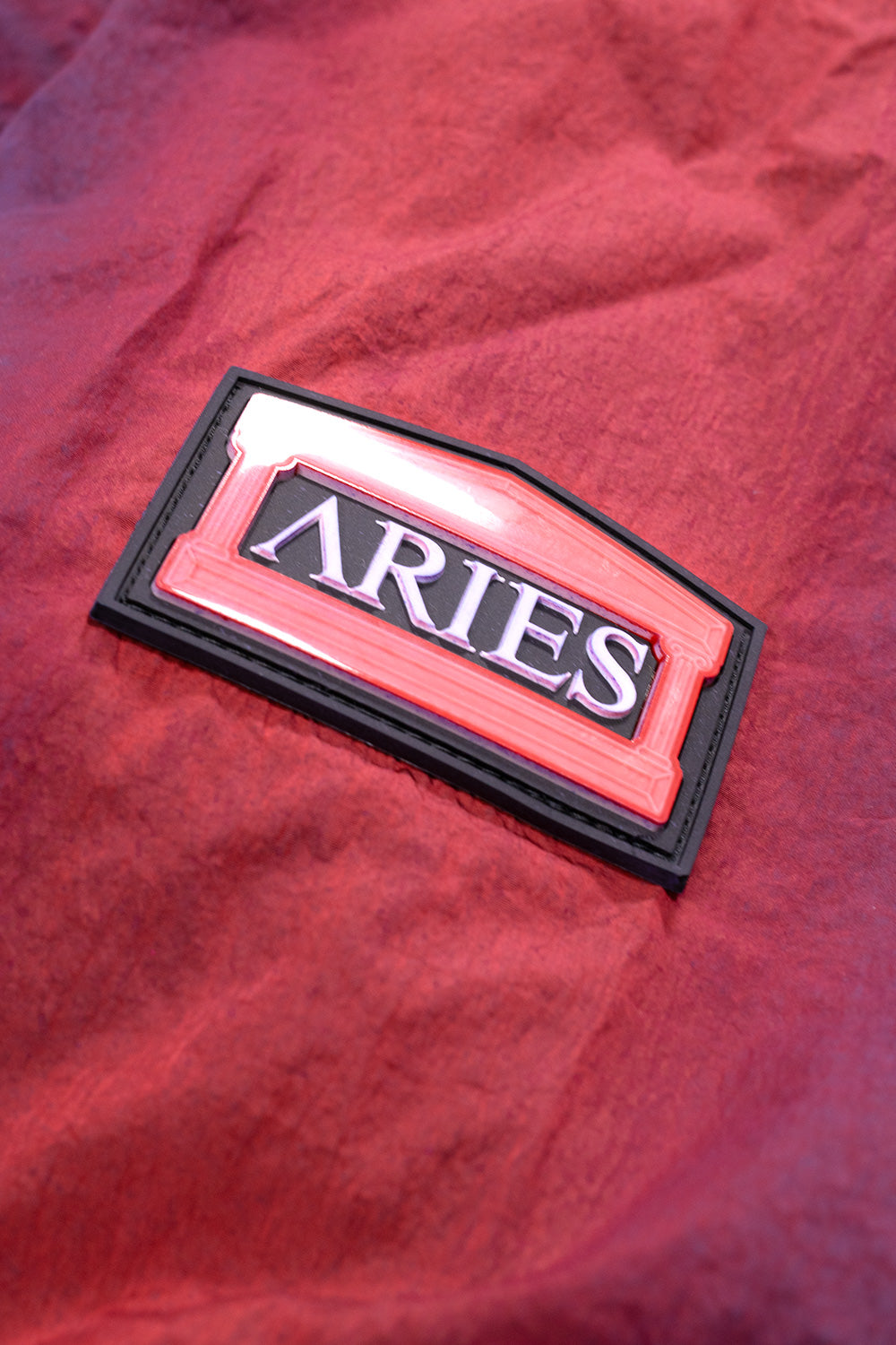 Aries Spruzzo Windcheater Jacket Navy – Herren Windjacke von Aries im Navy-Design, für stilvolle Outdoor-Abenteuer und den täglichen Gebrauch.