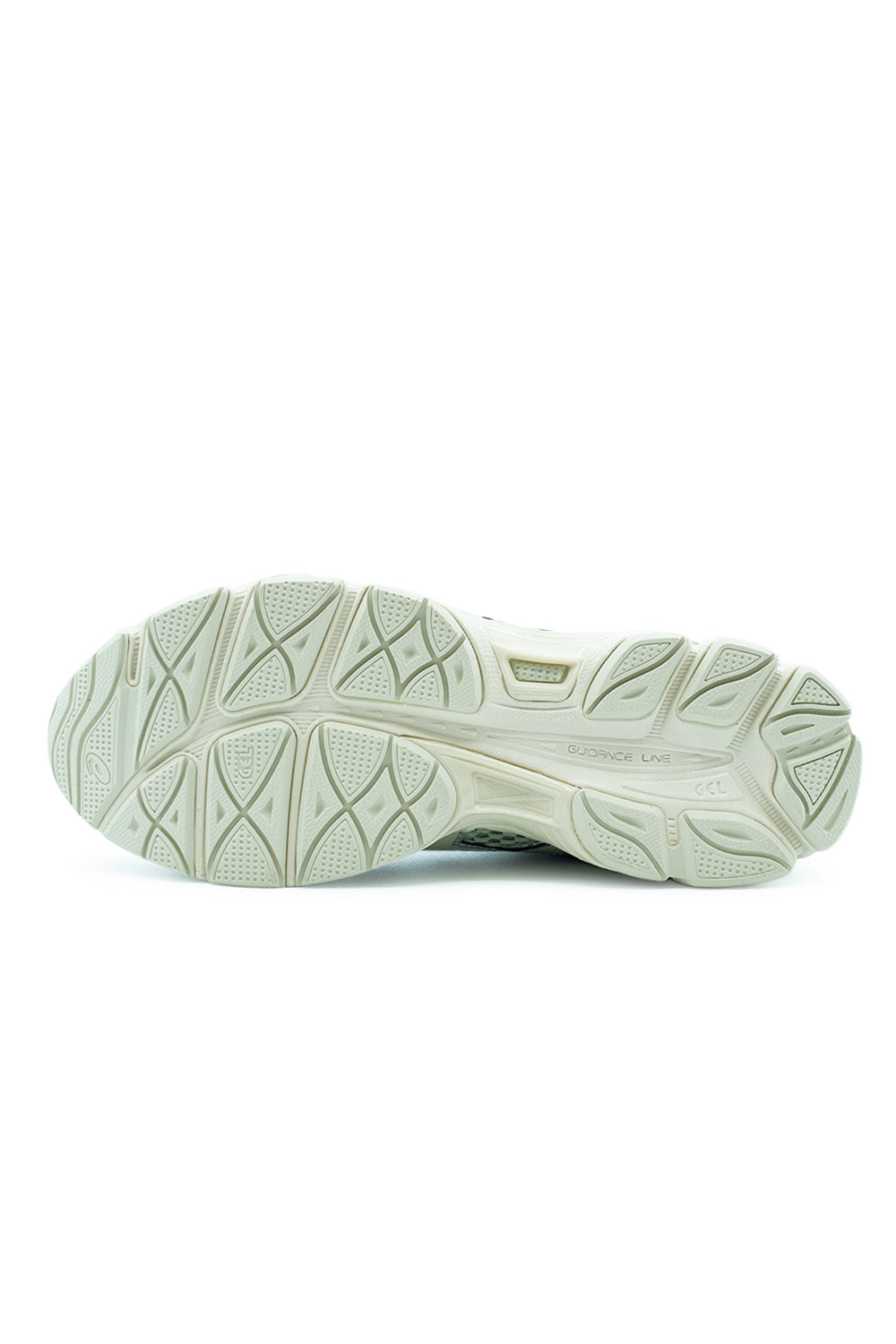 Outsole view of Asics GEL-Cumulus 16 Dried Leaf Green with durable rubber tread, GUIDANCE LINE technology and traction pattern engineered for smooth transitions.