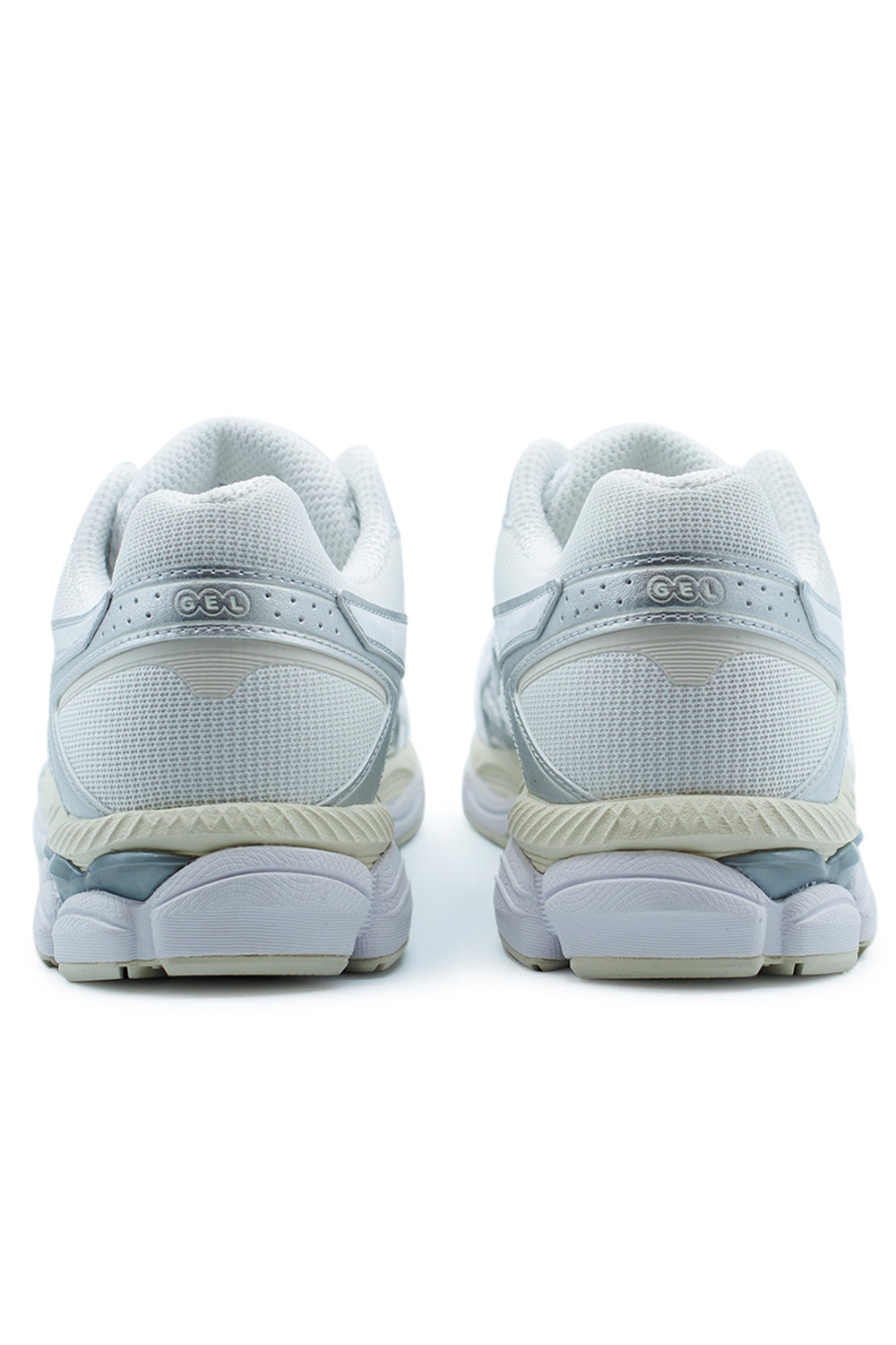 Asics Gel-Cumulus 16 Shoe White / White - BONKERS