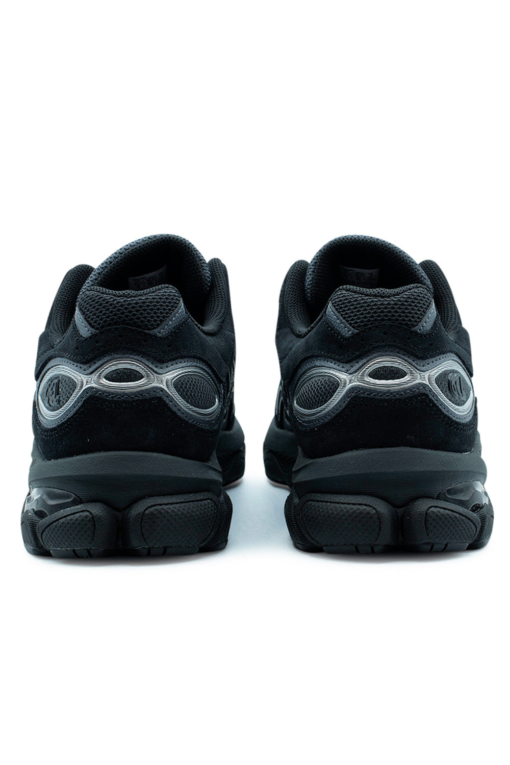 Rear detail of Asics Gel-NYC 2.0 Shoe Graphite Grey Black showcasing GEL cushioning technology, sculpted heel support and modern lifestyle runner silhouette