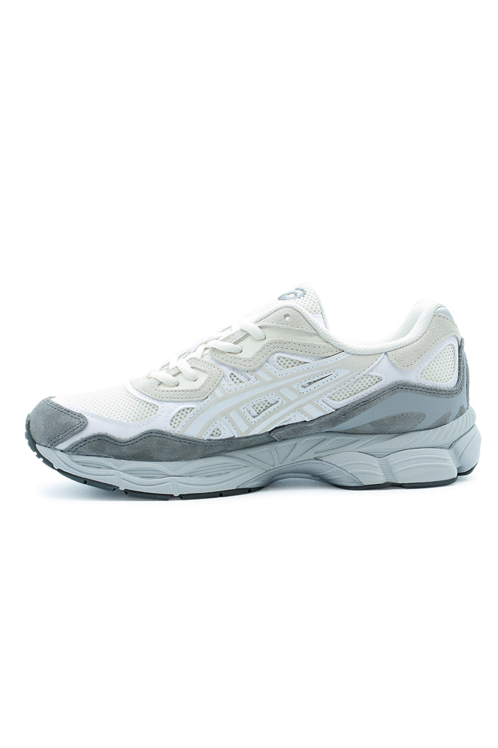 angled view Asics GEL-NYC sneaker combining GEL-NIMBUS 3 upper inspiration with GEL-CUMULUS 16 sole unit, featuring layered suede panels and breathable mesh for urban wear