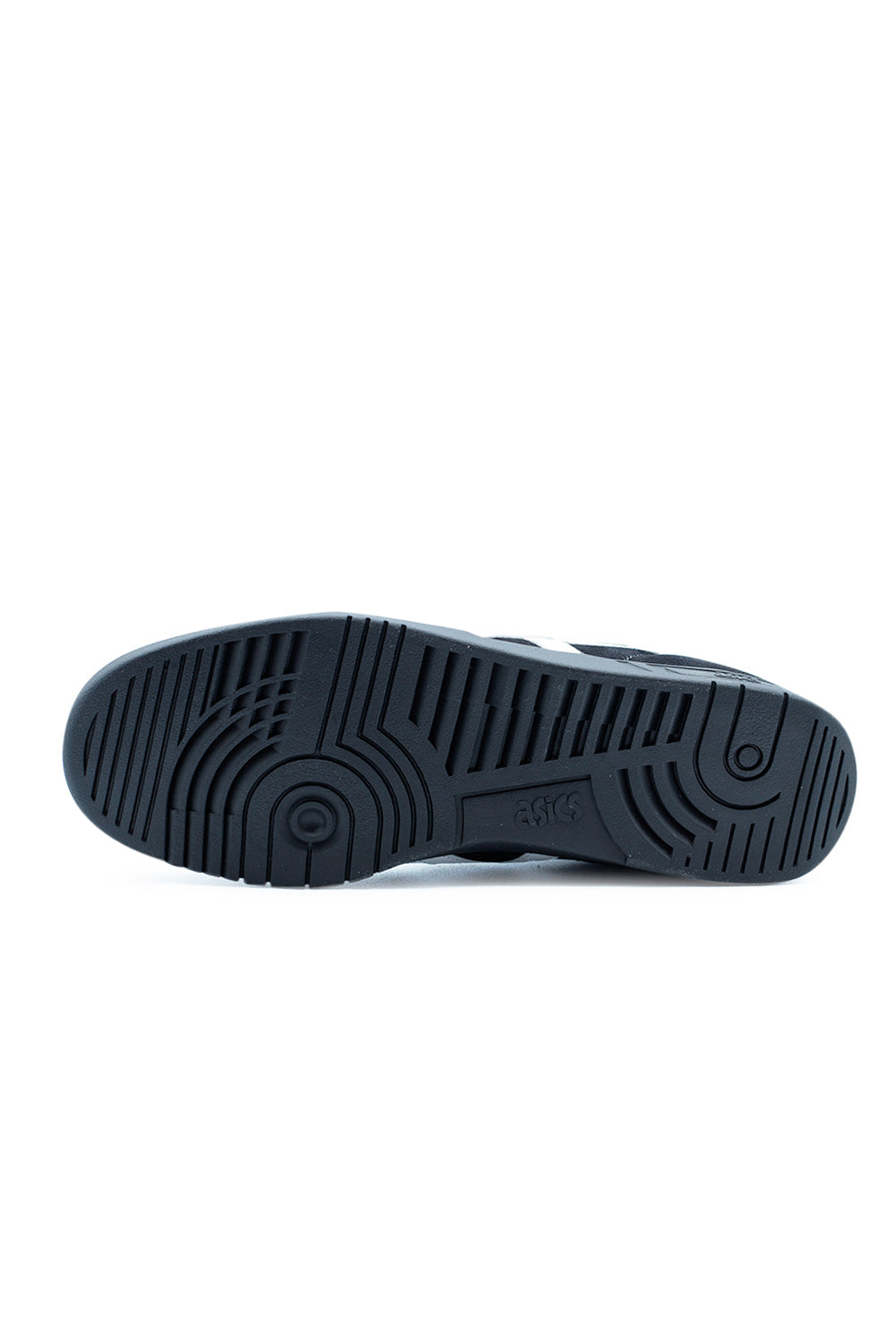 black rubber outsole of Asics Gel-Vickka Pro skateboarding shoe with traction pattern engineered for grip, board feel and durability on street and park surfaces