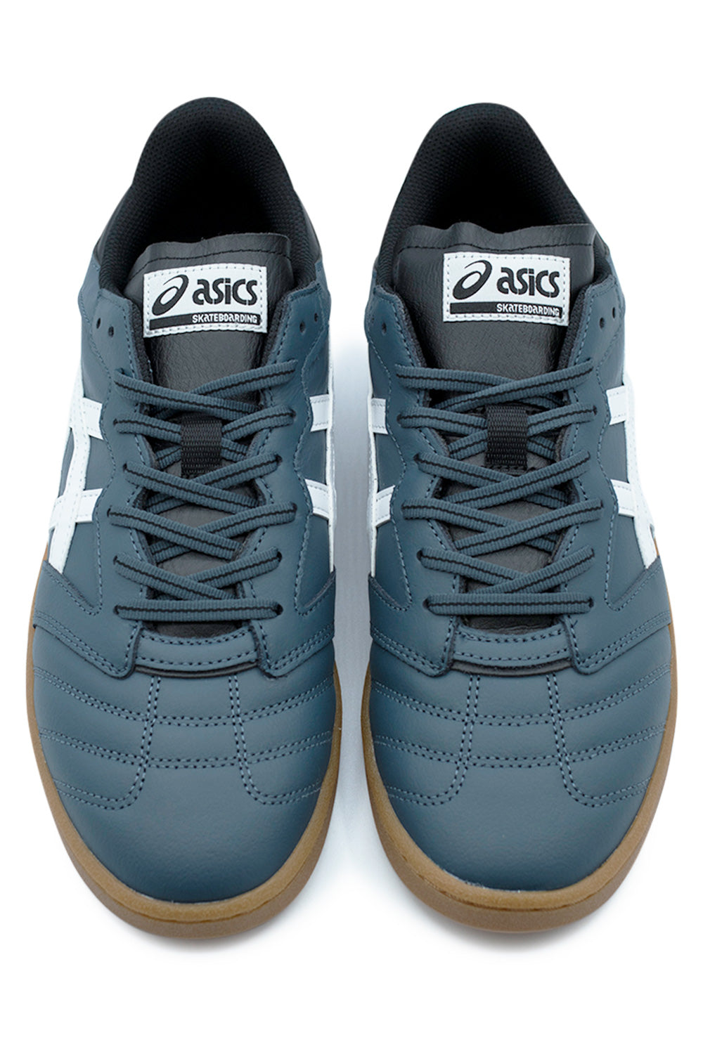 front view Asics Leggerezza FB skateboarding sneaker with snug slim fit, padded tongue, elastic tongue straps and perforated toe area for enhanced boardfeel and control