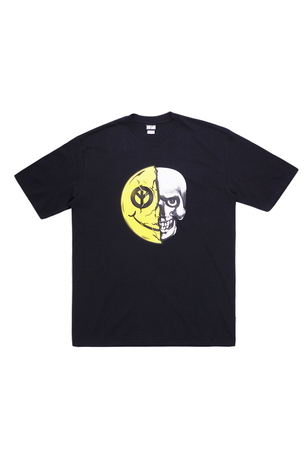 Babylon LA Smile T-Shirt Black – Schweres 6.5 oz Baumwollshirt mit oversized Fit und markantem Brustprint für einen lässigen Streetwear-Style.