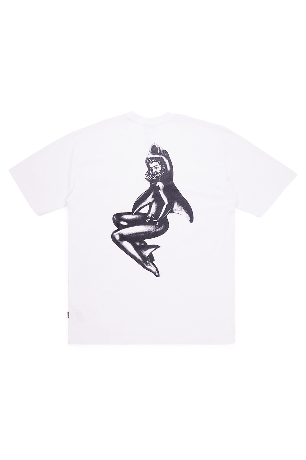 Babylon LA Surfs Up T-Shirt White – Schweres 6.5 oz Baumwollshirt mit oversized Fit und hochwertigem Print auf Brust und Rücken für einen lässigen Streetwear-Look.