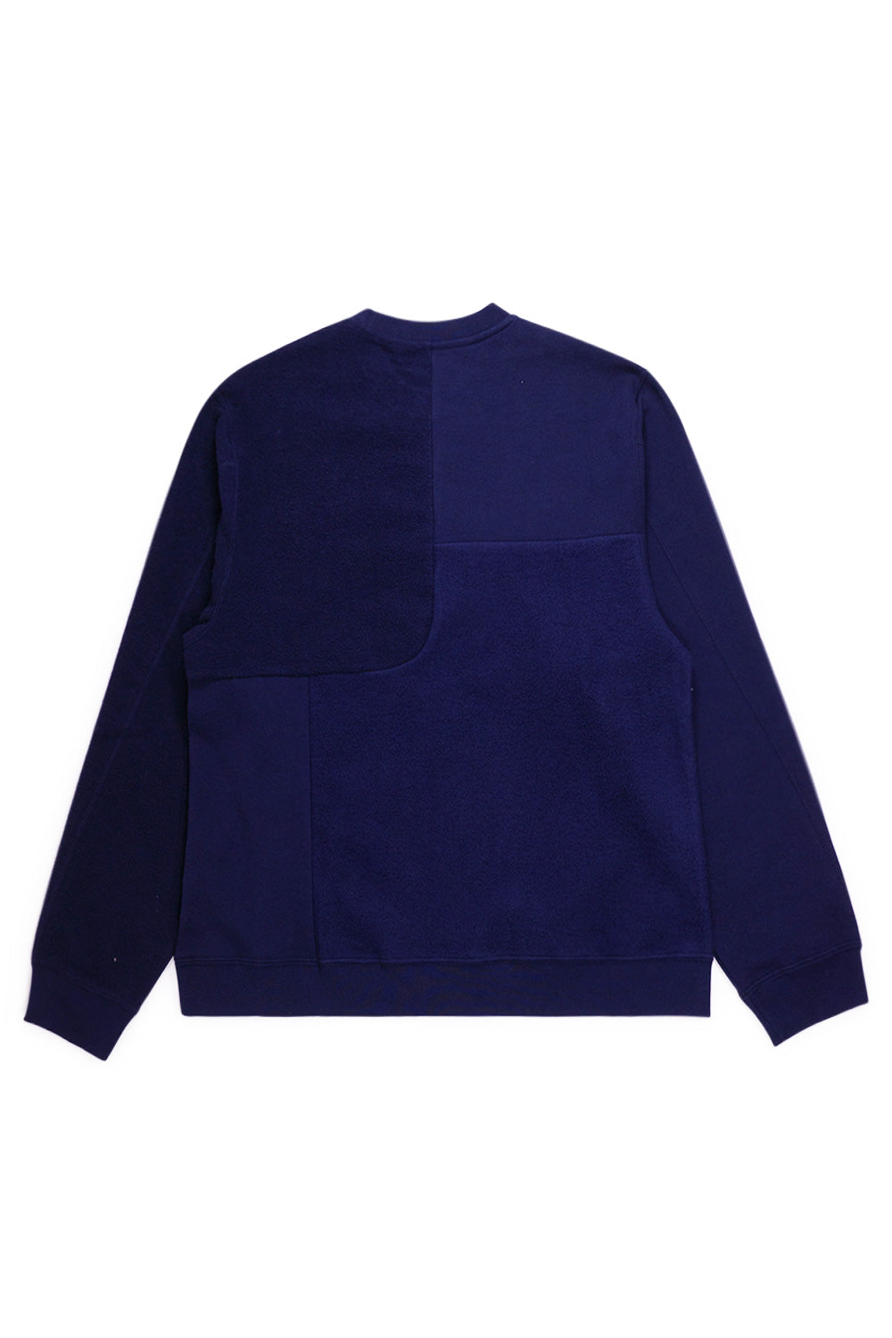 Rückansicht des Brain Dead Paneled Crewnecks – moderne Silhouette mit experimenteller Farbblock-Optik