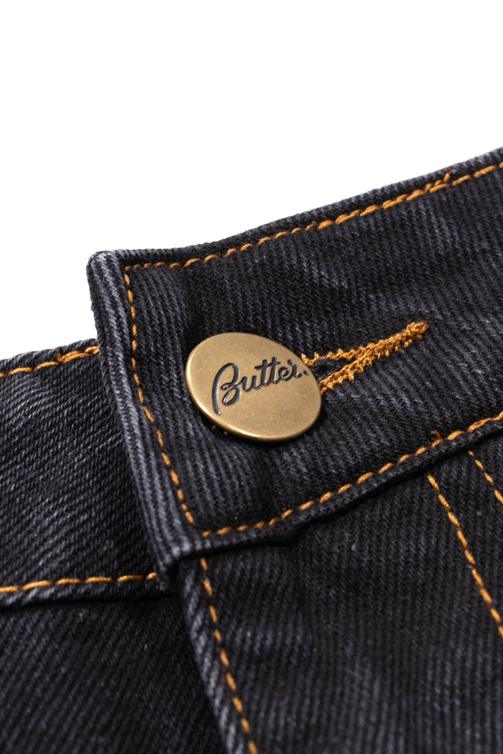 "Butter Goods Baggy Denim in gewaschenem Schwarz – perfekte Jeans für entspannte Streetstyles und Skater-Looks"