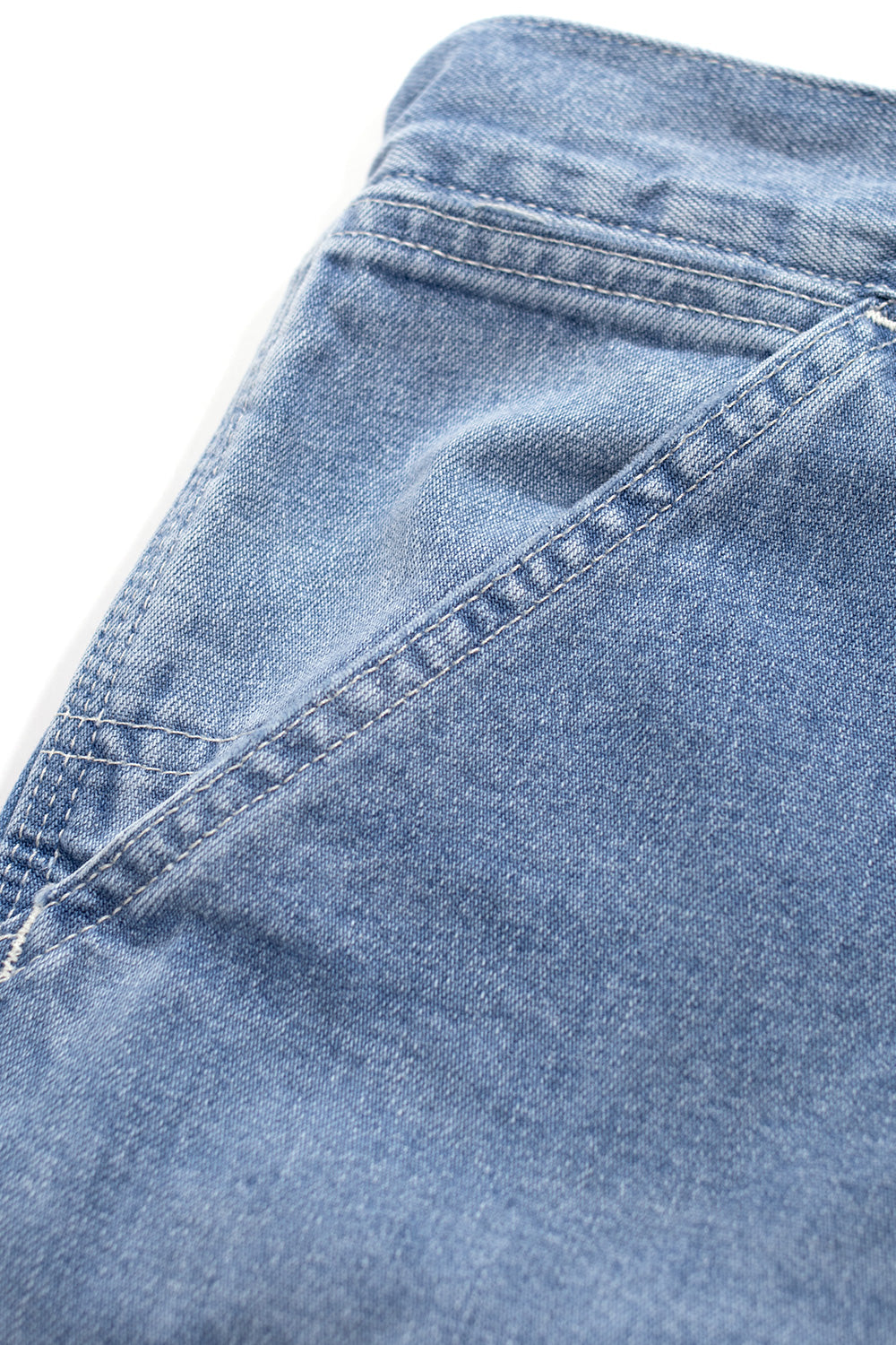 Carhartt WIP Simple Short Blue Light Washed – Langlebige, bequem geschnittene Shorts aus Norco Denim mit verstärkten Nähten und praktischen Taschen für den täglichen Einsatz.