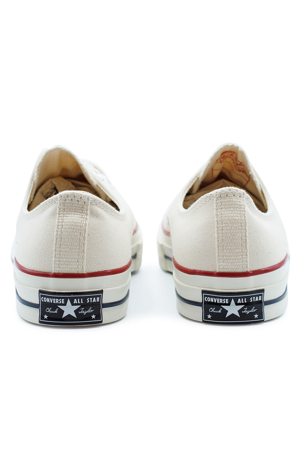 Detailaufnahme des Converse Chuck 70 OX mit OrthoLite-Innensohle und klassischer Gummi-Zehenkappe