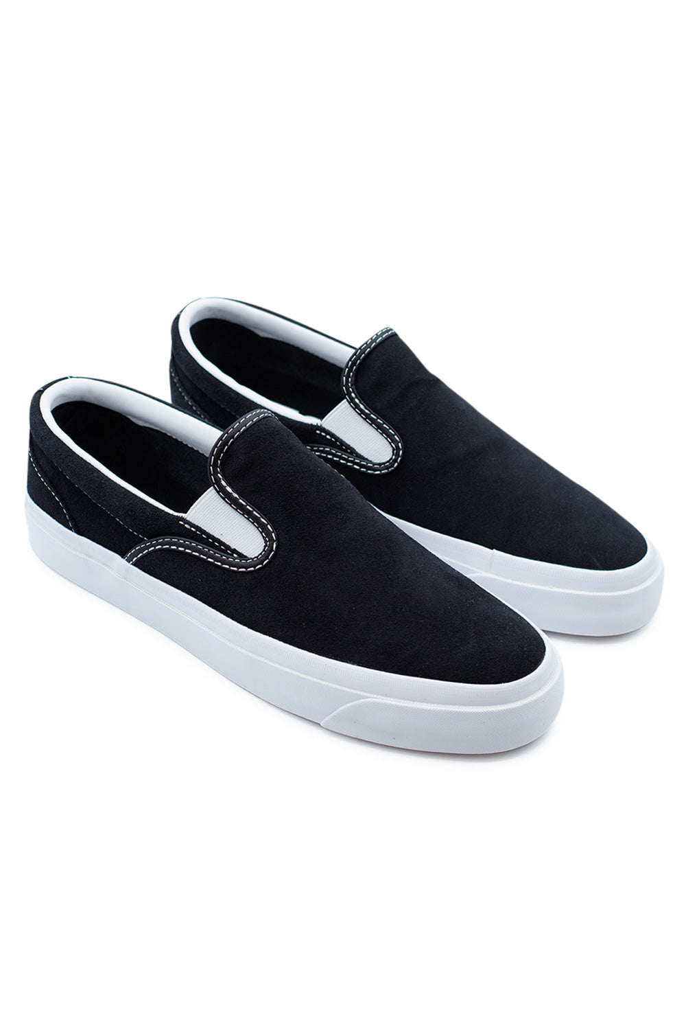 Seitenansicht des Converse CONS One Star CC Slip Black White mit strapazierfähigem Wildleder-Obermaterial