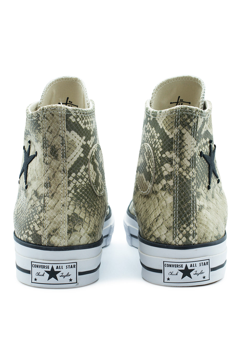 Converse x Stüssy Chuck 70 Hi Shoe Grey/Black/Egret – Trendige Converse-Sneaker mit Stüssy-Kollaboration und stylischem Graugemisch für Streetwear-Liebhaber.