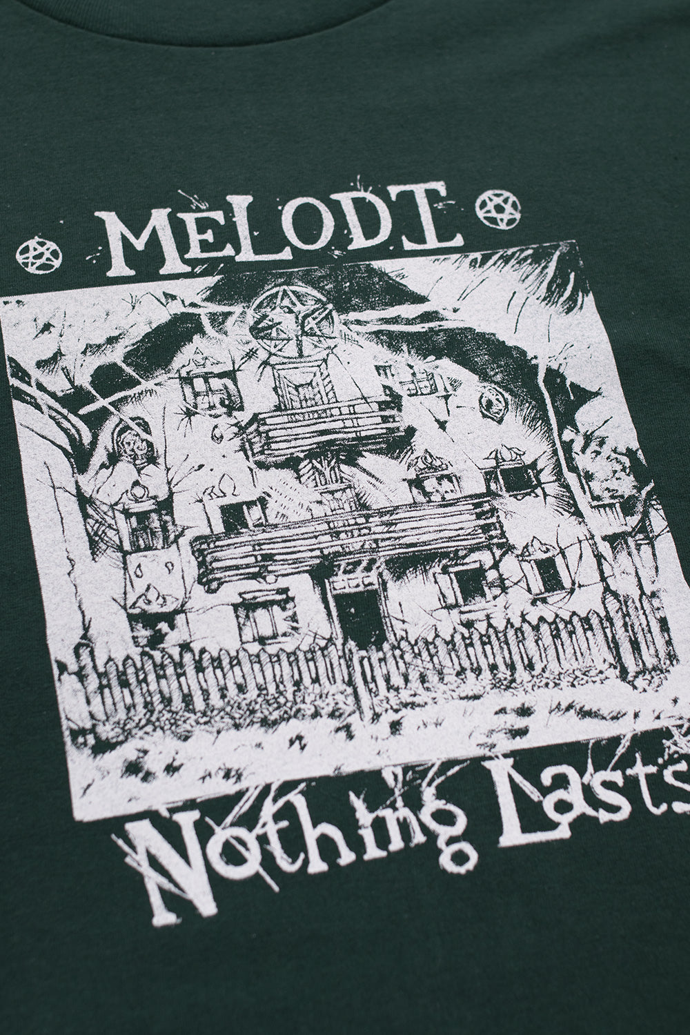 EC Melodi Home T-Shirt in Dunkelgrün – Trendiges T-Shirt aus hochwertigem Material für Modebewusste, die Urban Style lieben