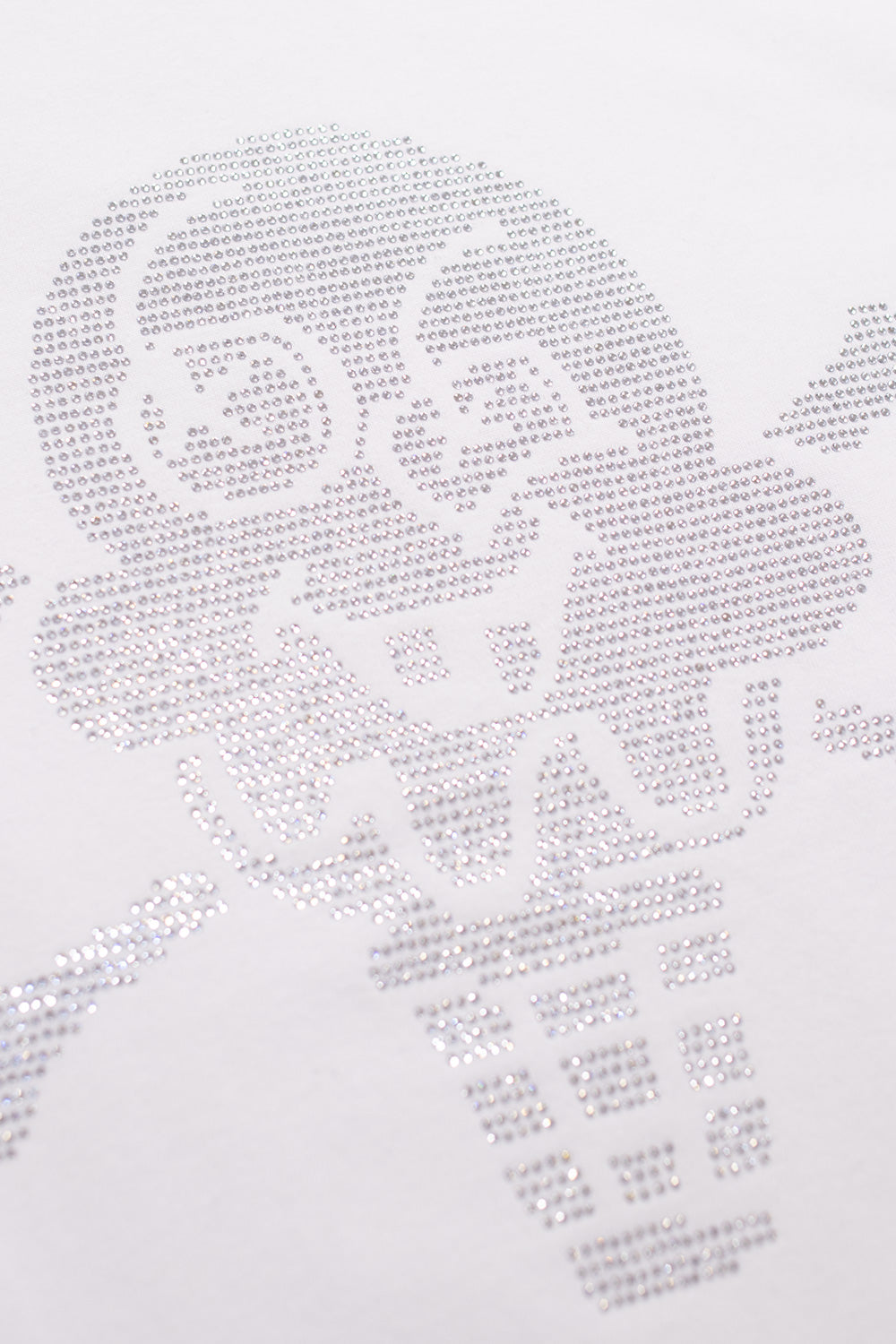 IceCream Rhinestone Cones & Bones T-Shirt White – Elegantes Streetwear-T-Shirt in Weiß mit funkelndem Cones & Bones-Logo und urbanem Flair
