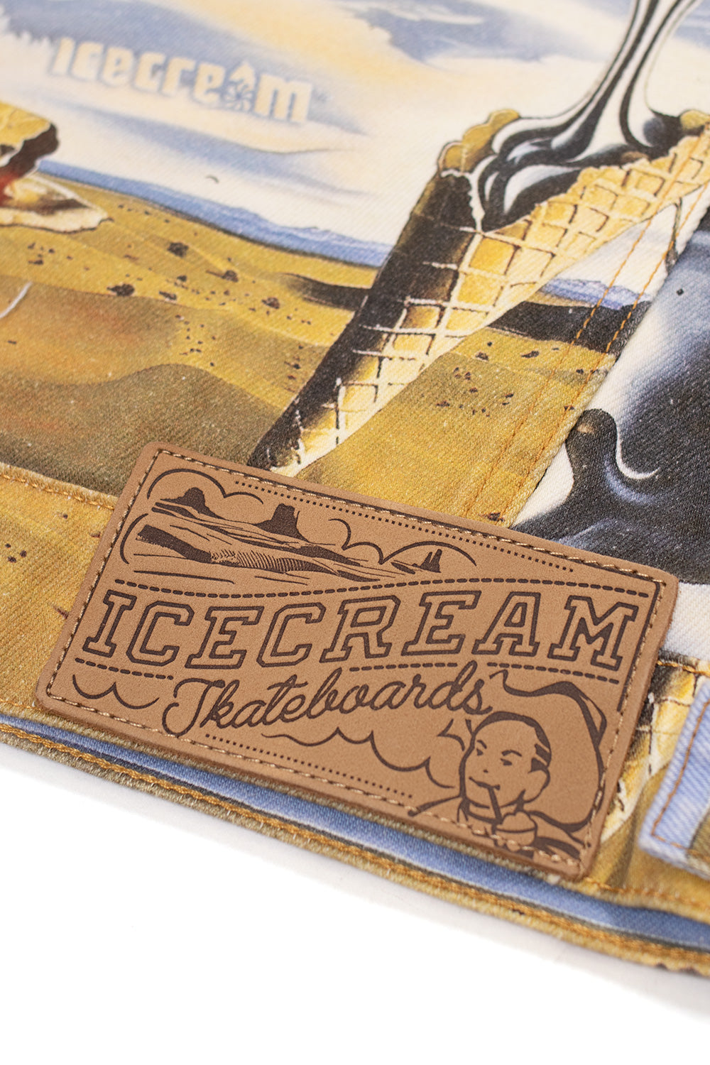 IceCream Trucker Jacket im klassischen Cropped Fit – lässiger Streetstyle im unverkennbaren Look von Pharrell Williams & Nigo.