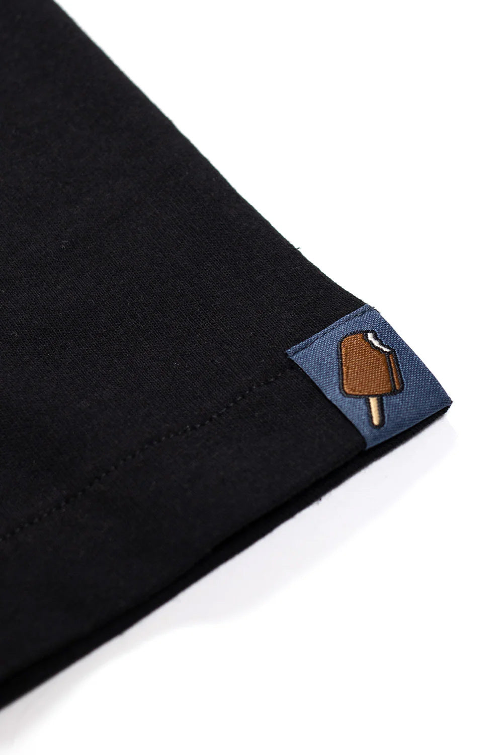 Vintage-inspiriertes IceCream T-Shirt mit Single Stitch und regulärem Fit – ein Must-have für Streetwear-Fans.