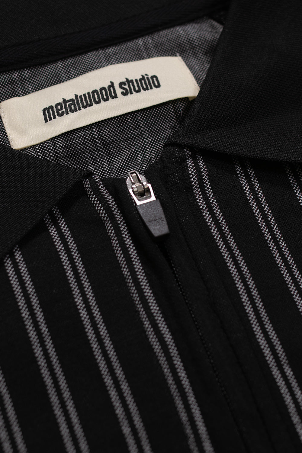 Elegantes schwarzes Metalwood Studio Ribbed LS Polo – Perfekt für Streetwear & Casual Looks