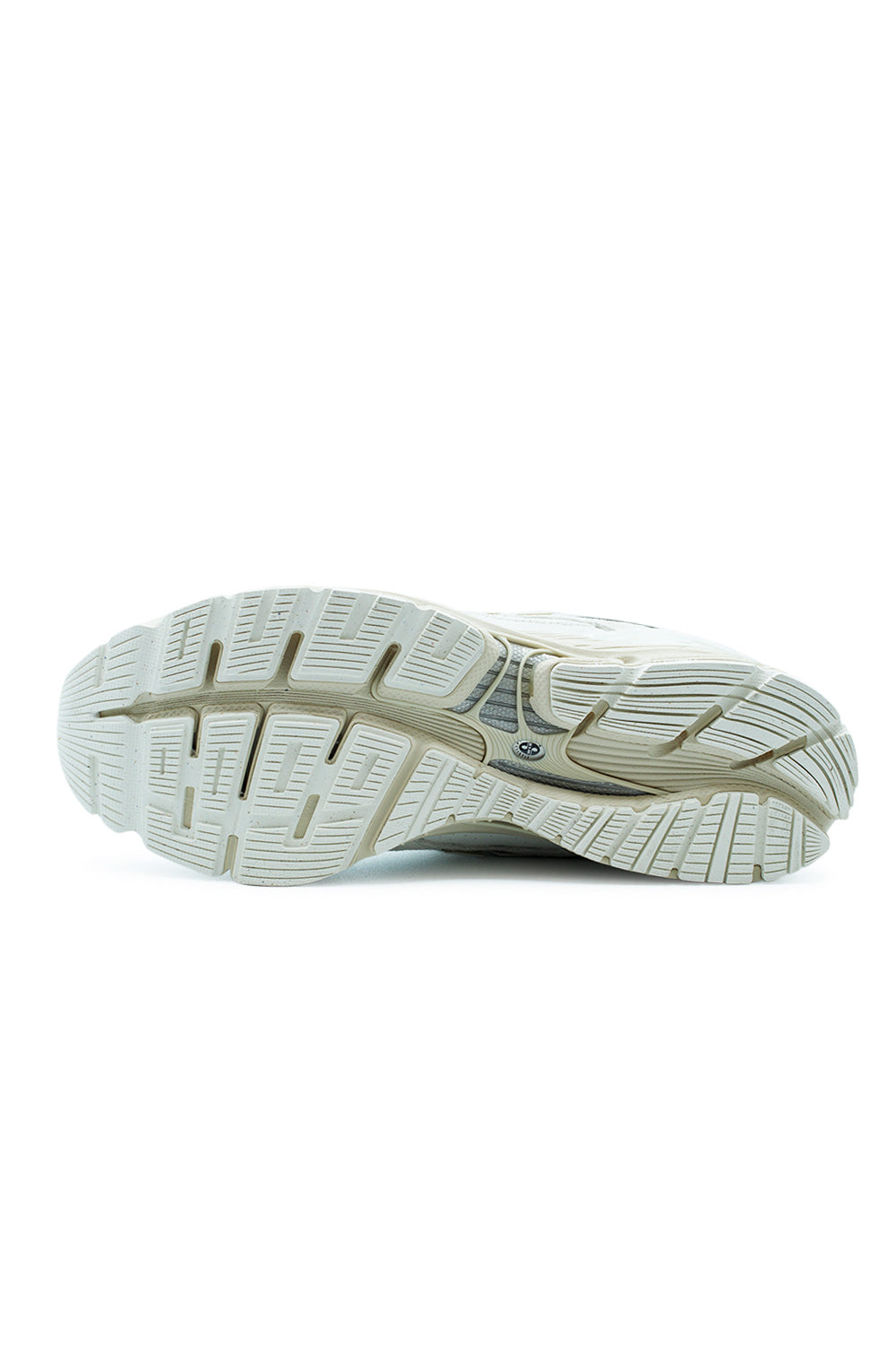 Outsole view of the New Balance 1954R U19541R3 revealing the deeply segmented rubber traction pattern engineered for stability, flexibility and grip, complementing the ABZORB cushioning system and retro-inspired tech runner performance.