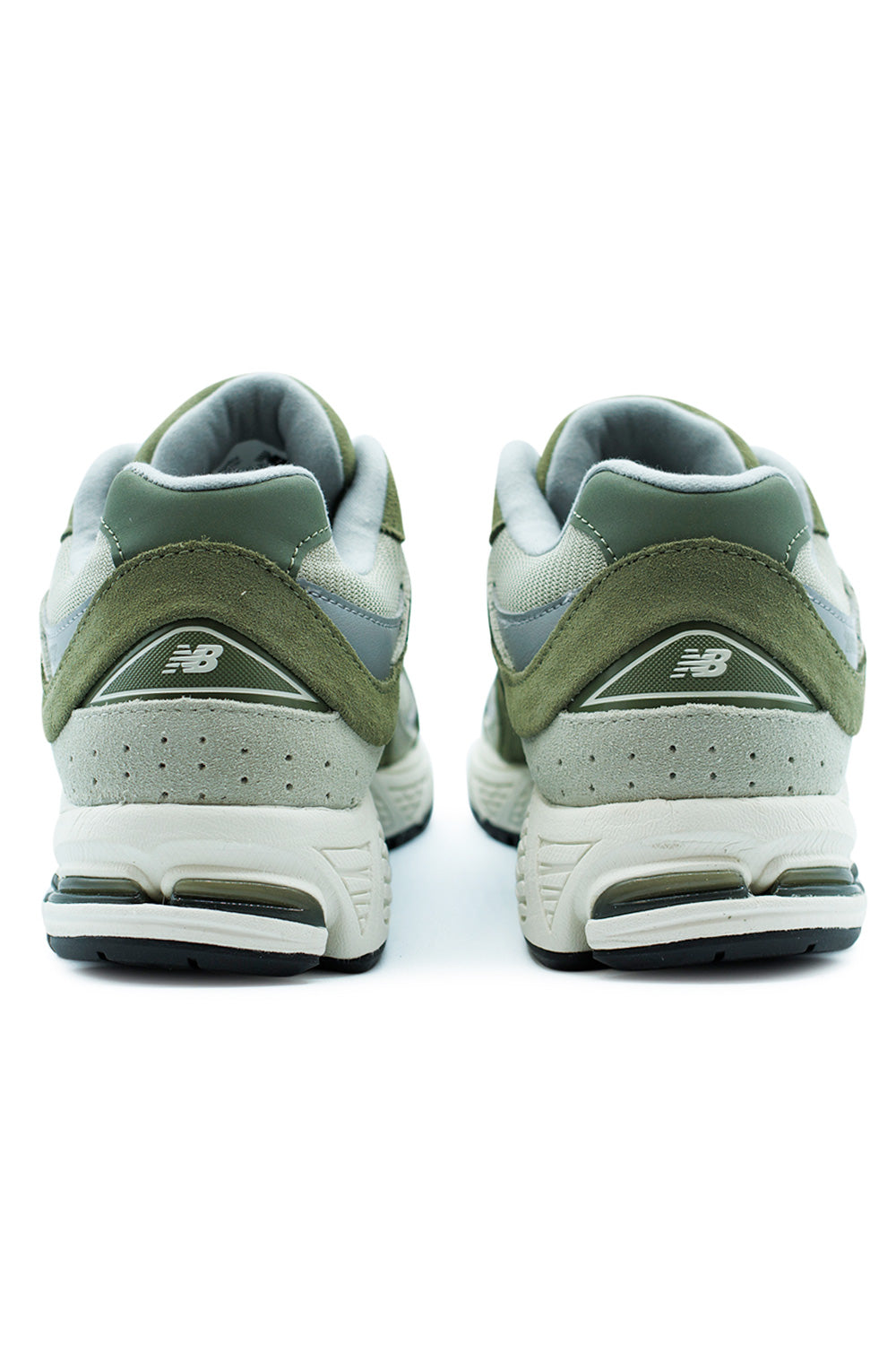 New Balance 2002R Shoe Dark Olivine / Olivine / Slate Grey – Bequeme und trendige Sneakers in eleganten Oliv- und Grautönen