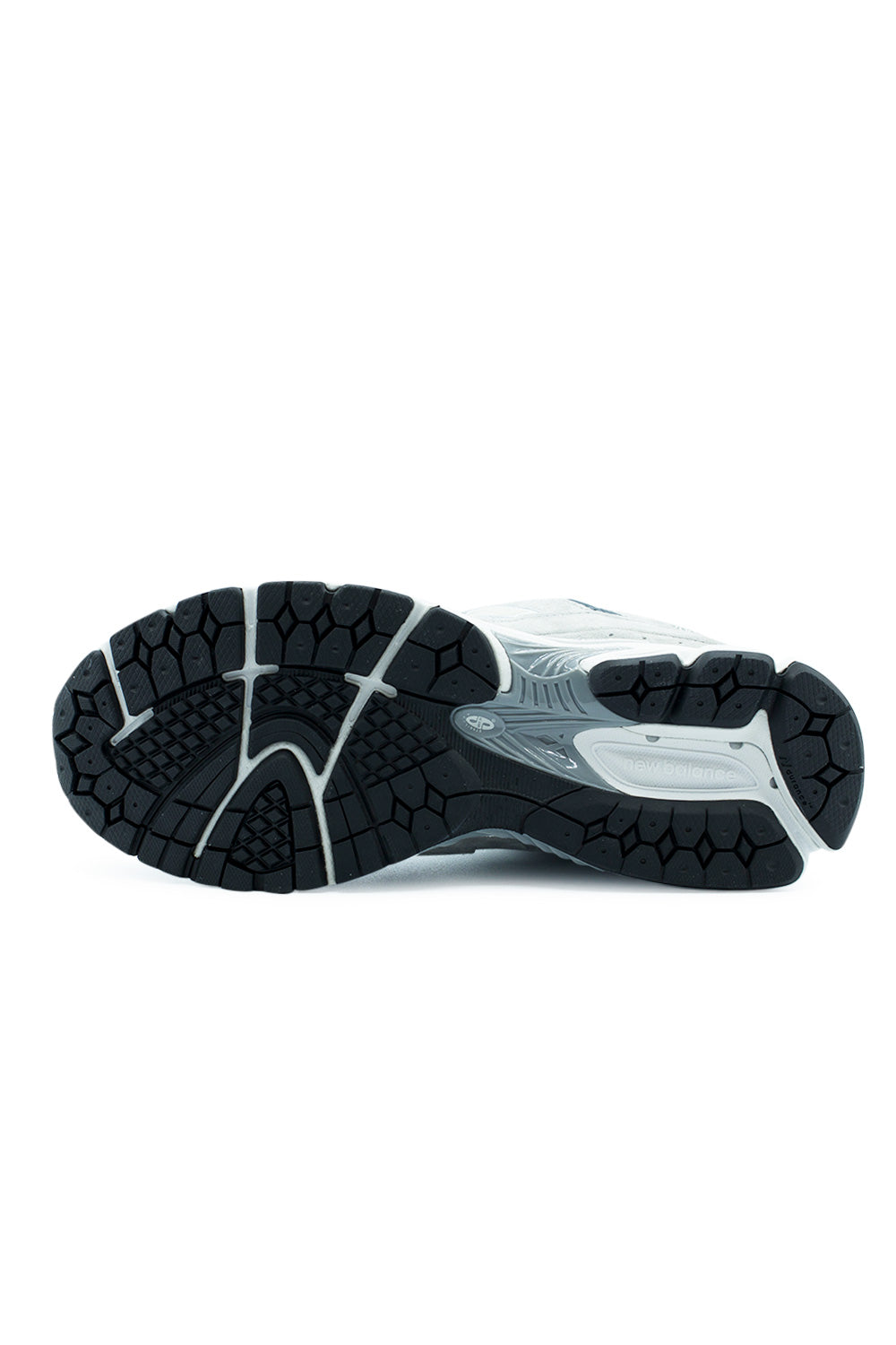 New Balance 2002R in Steel, Lead und Orca – Zeitgemäßer Sneaker für Herren, perfekt für urbanes Design mit hervorragendem Tragekomfort.