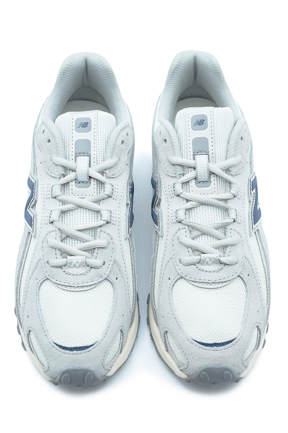 top view New Balance 204L Raincloud Ash Wood featuring perforated suede toe cap, mesh forefoot ventilation, classic lace system and lightweight everyday sneaker build