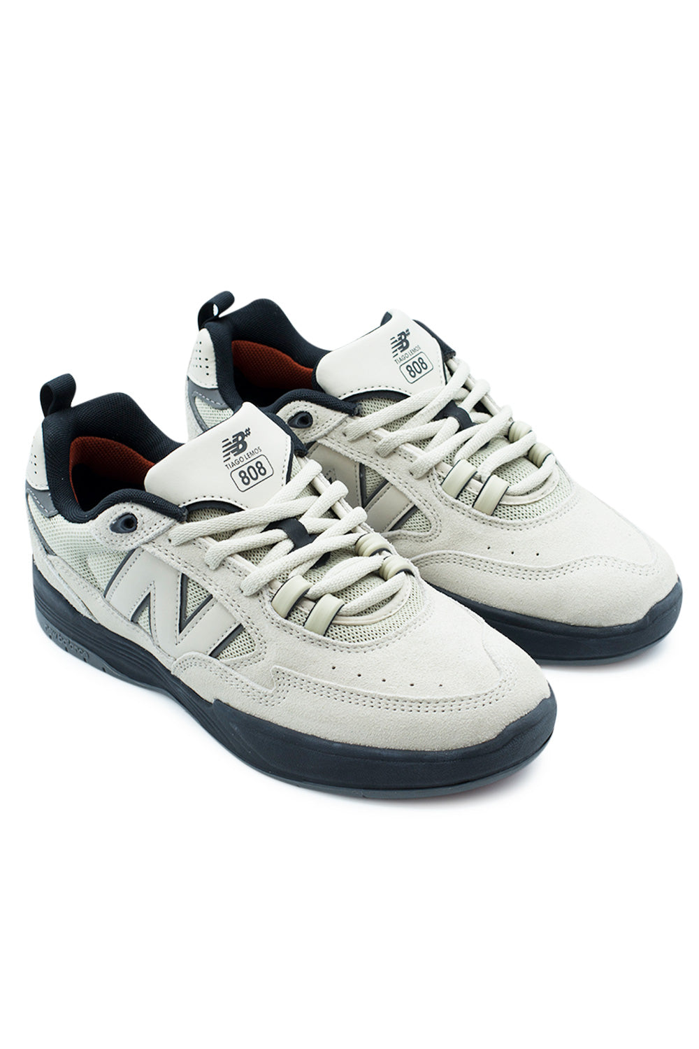 New Balance Numeric 808 Sea Salt/Black – Bequemer Tiago Lemos Pro Model Schuh mit atmungsaktiven Mesh-Einsätzen und gepolsterter Zunge.