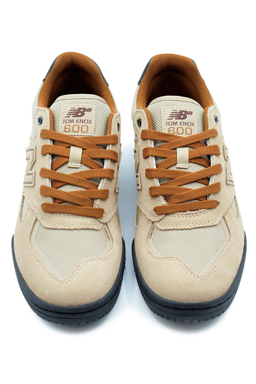 New Balance Numeric Tom Knox 600 Sneaker – Tan / Black – Langlebige Skateboard-Schuhe für optimale Performance