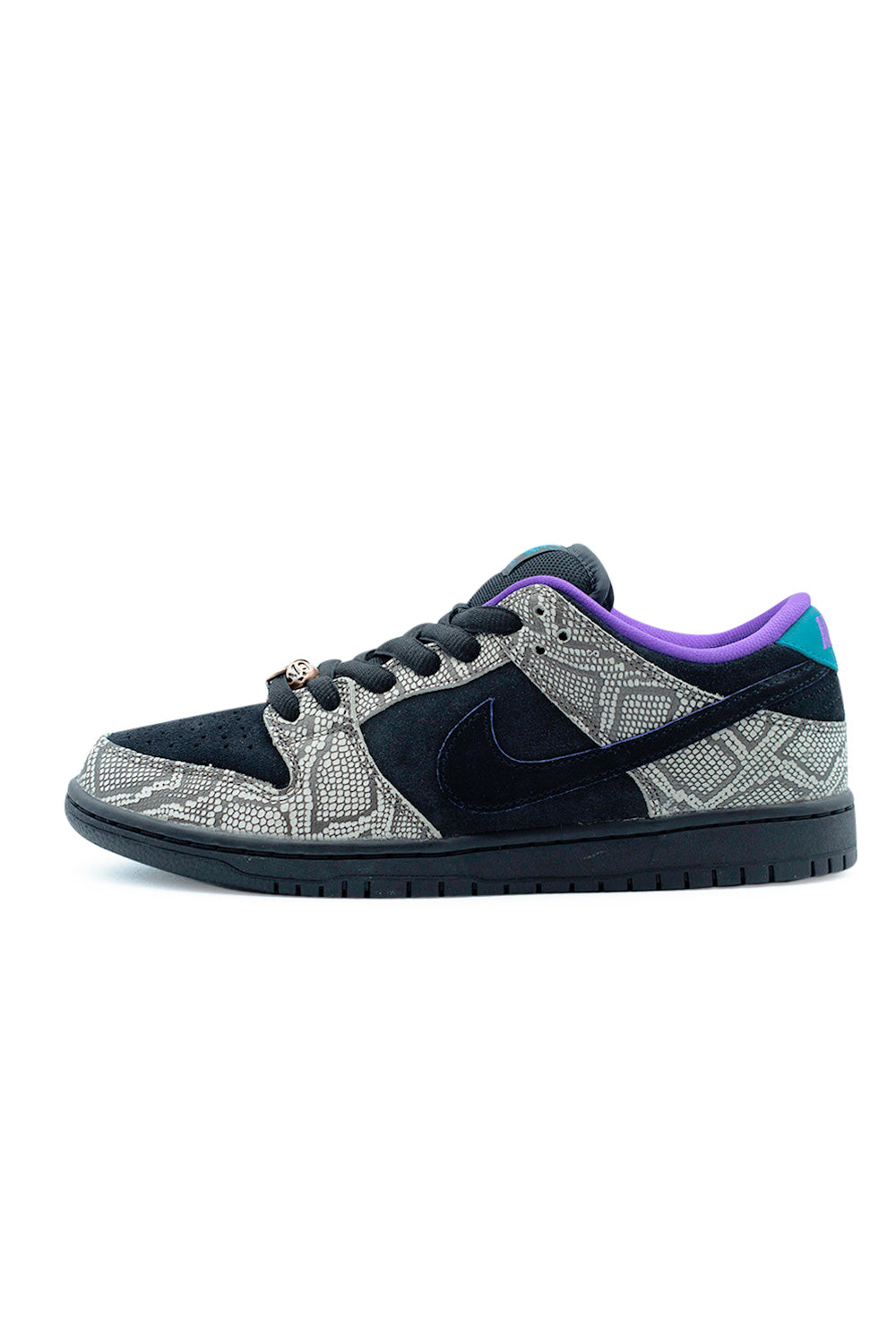 Nike SB Dunk Low Pro Shoe (Dashawn Jordan) String / Black / Bright Spruce - BONKERS