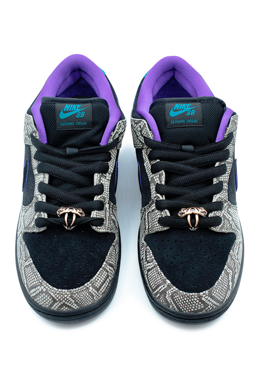 Nike SB Dunk Low Pro Shoe (Dashawn Jordan) String / Black / Bright Spruce - BONKERS