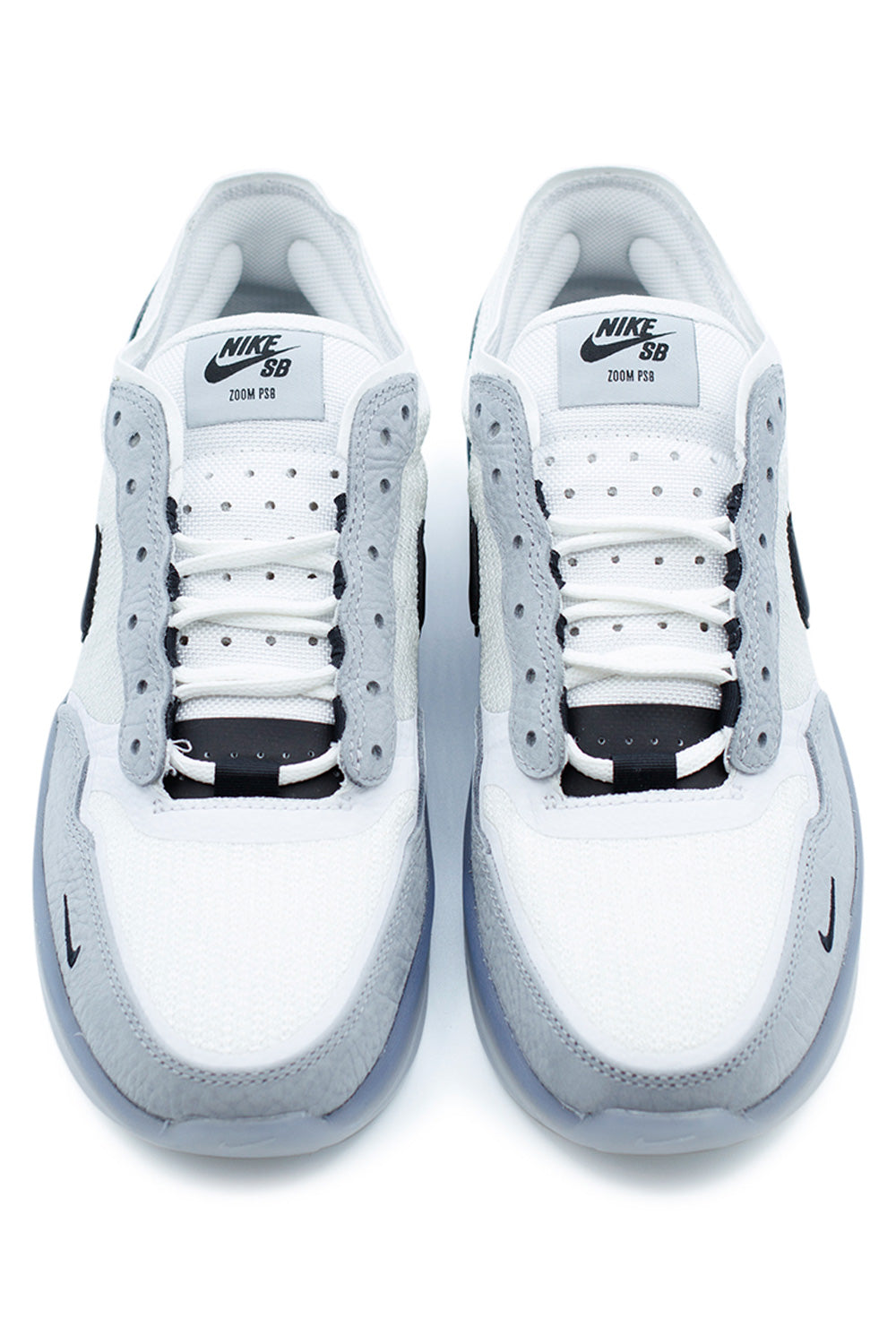 Stylischer Nike SB PS8 – Sportlicher Schuh in Wolf Grey mit schwarzem Leder-Swoosh für ein hochwertiges und modernes Design.