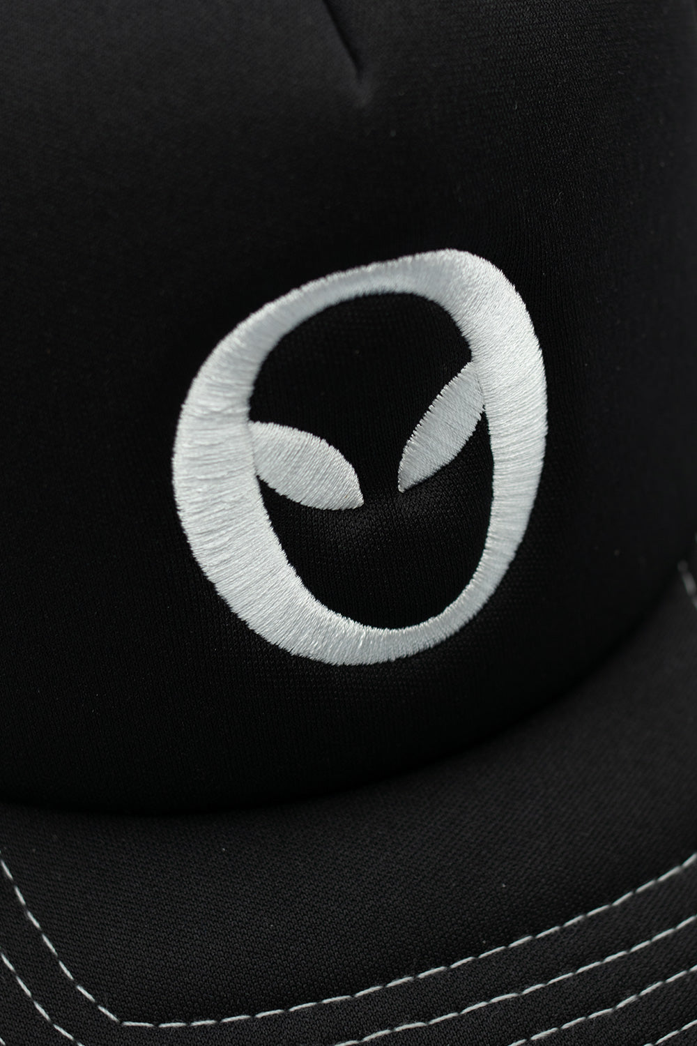 No Problemo Alien-O Trucker Cap Black - BONKERS