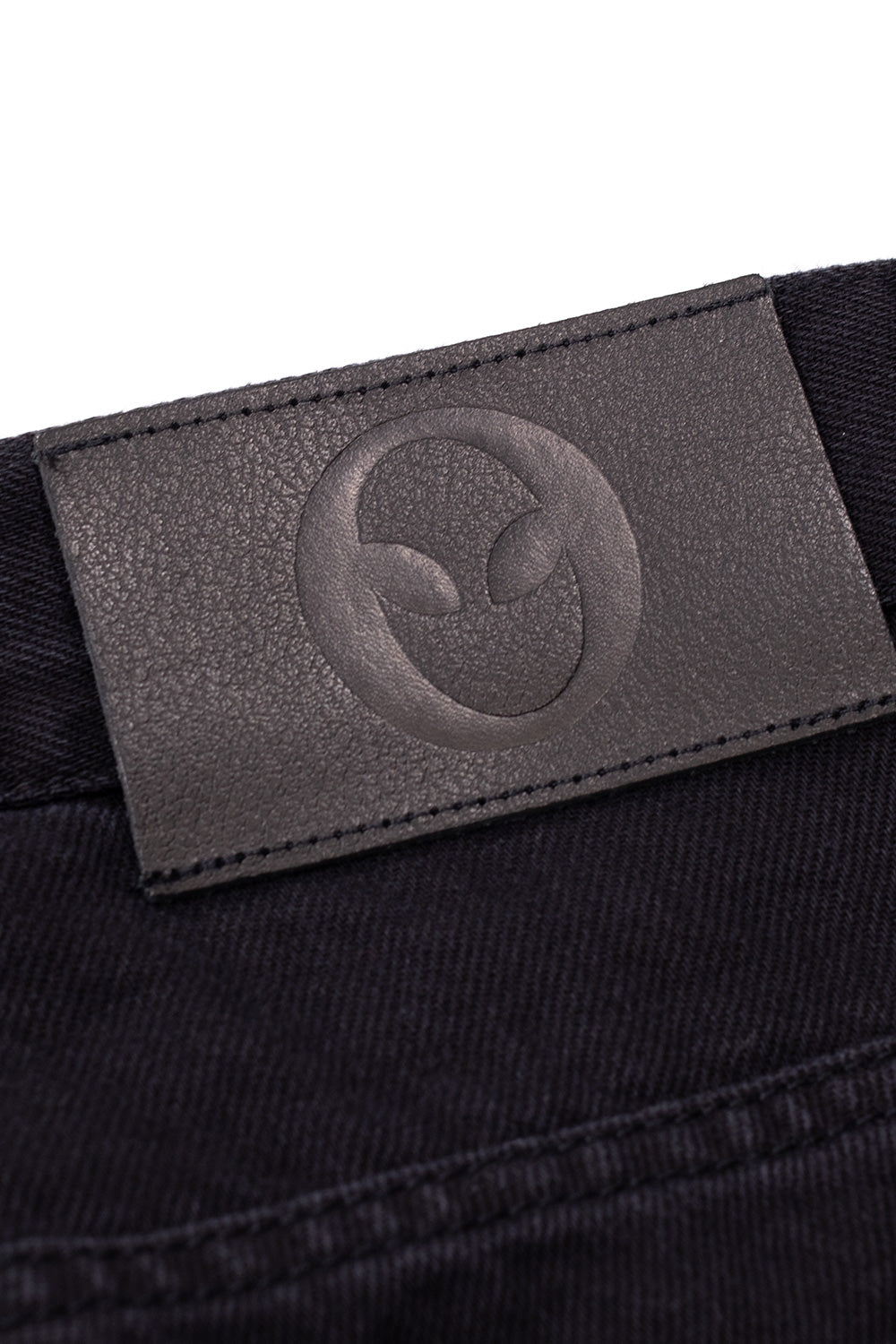 "No Problemo Bagi Jean Black – Angenehm sitzende schwarze Jeans mit No Problemo-Logo für moderne Streetwear"