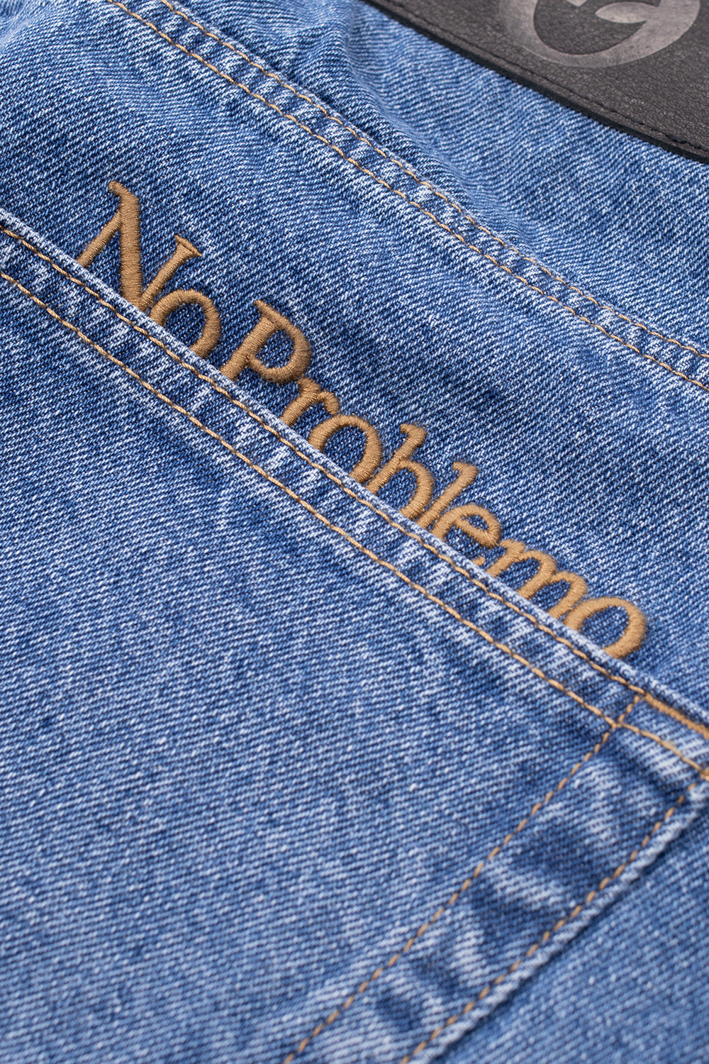 "No Problemo Bagi Jean Blue – Bequeme, moderne blaue Jeans mit coolem No Problemo-Branding für Streetwear-Liebhaber"
