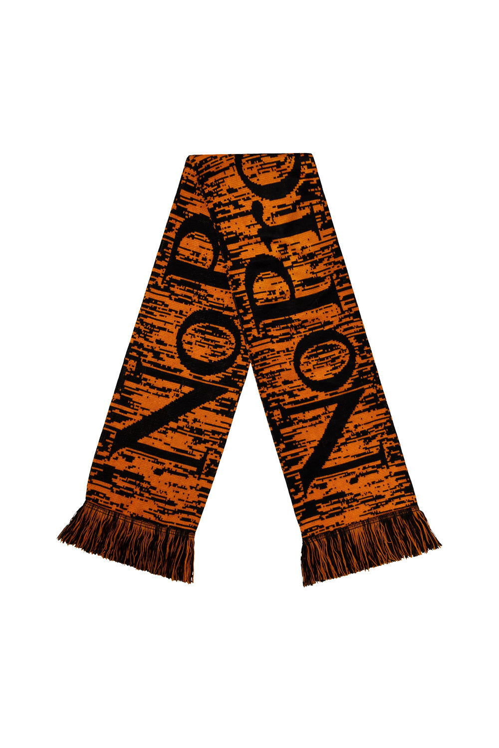 "No Problemo Glitch Scarf Orange – Leuchtend orangefarbener Schal mit einzigartigem Glitch-Design für einen auffälligen Streetwear-Look"
