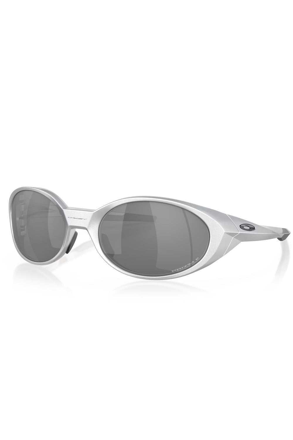 Three-quarter front view of the metallic silver Oakley Eye Jacket Redux sunglasses with dark Prizm Black Polarized oval lenses.