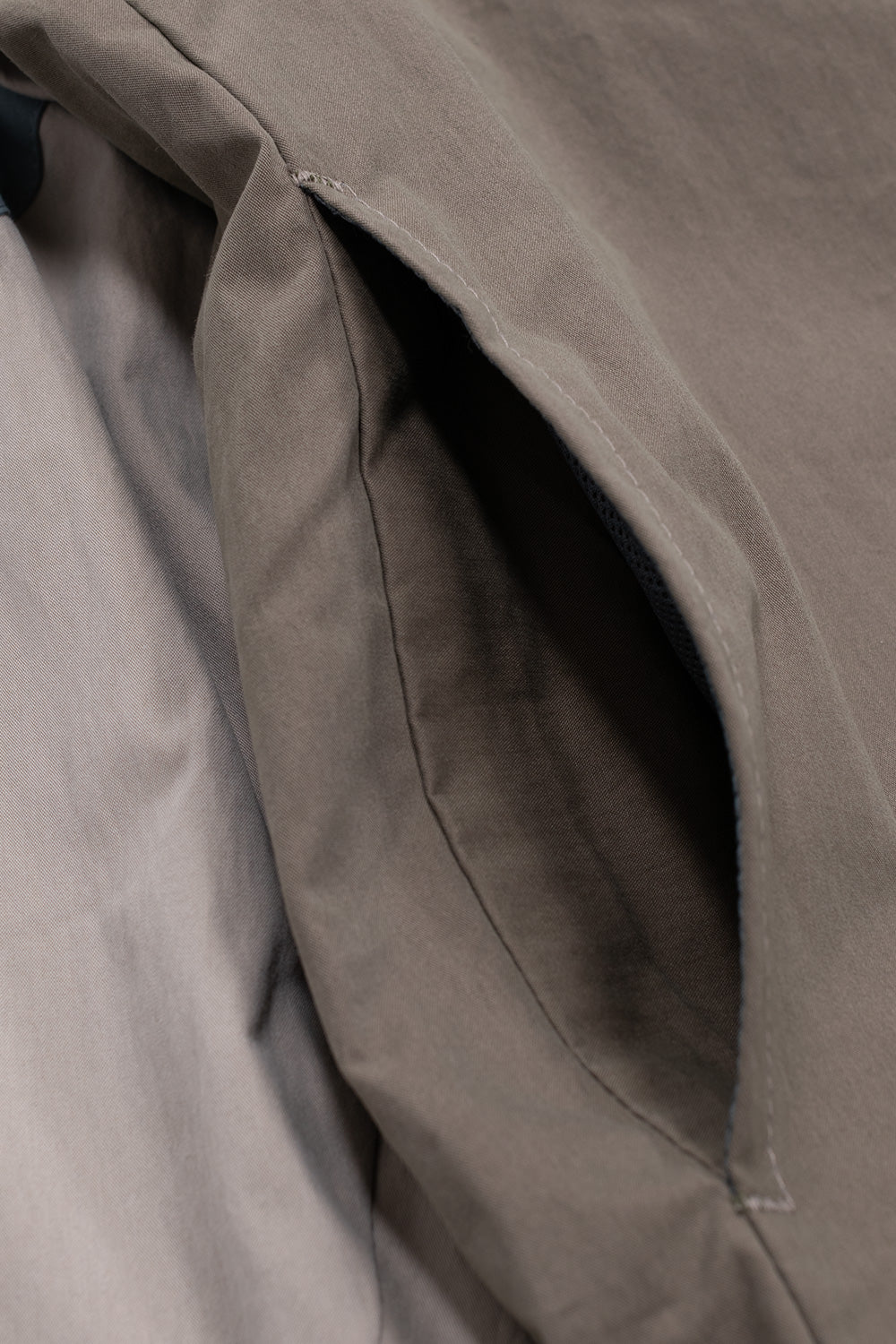 "Perks and Mini Egg Shell Jacket – moderne Outdoor-Jacke für Streetwear-Styles mit funktionalem Design"