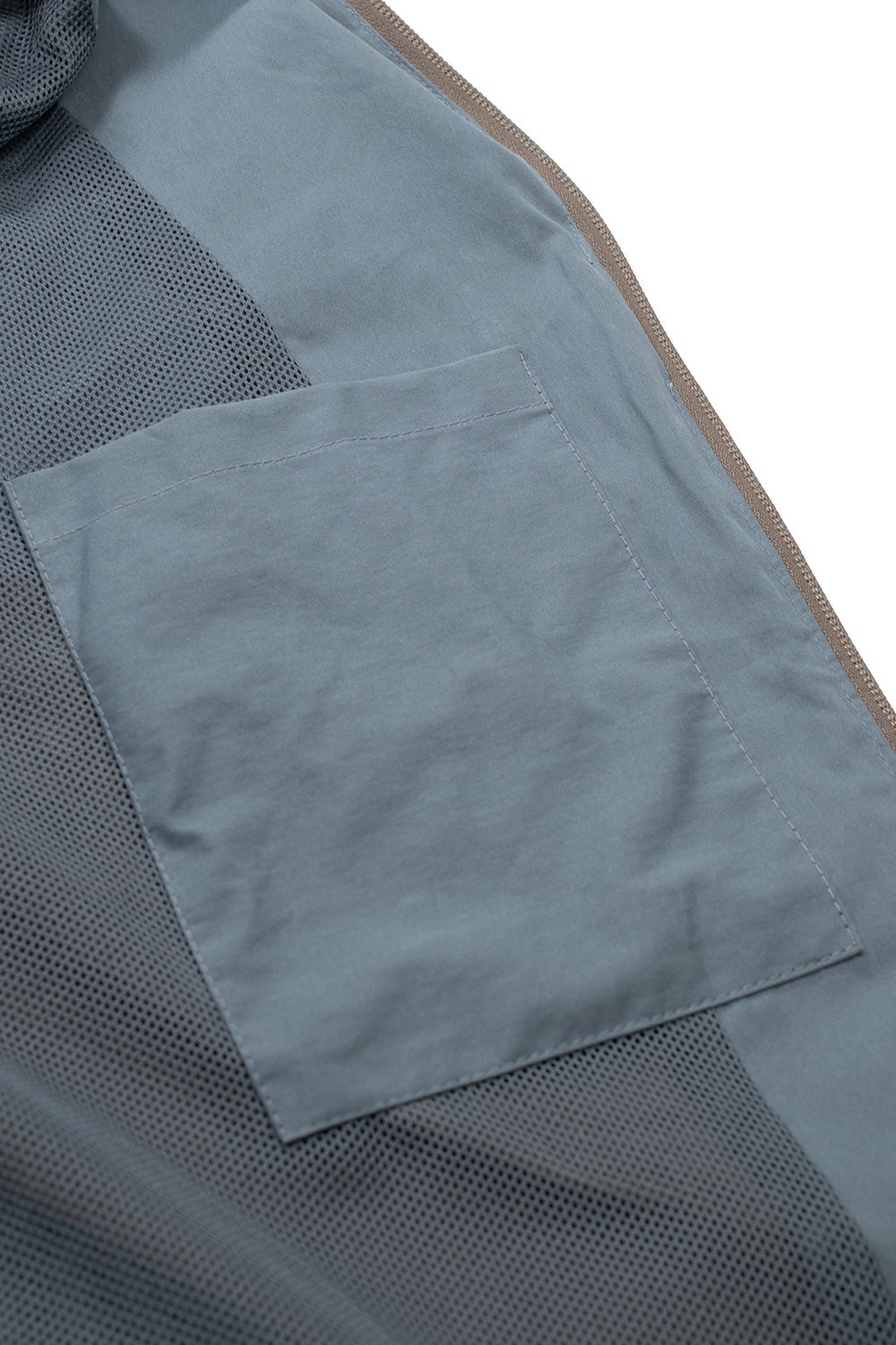 "Perks and Mini Egg Shell Jacket – leichte, wasserabweisende Jacke mit modernem Design und entspannter Passform"