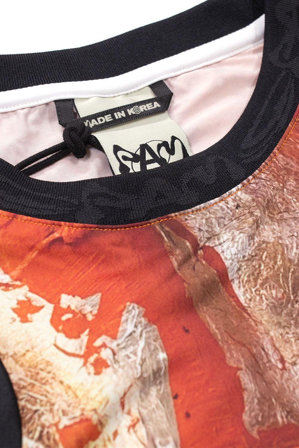"Detailansicht des Perks and Mini Stargate Jerseys – feuchtigkeitsregulierendes Material für maximalen Komfort und Performance"