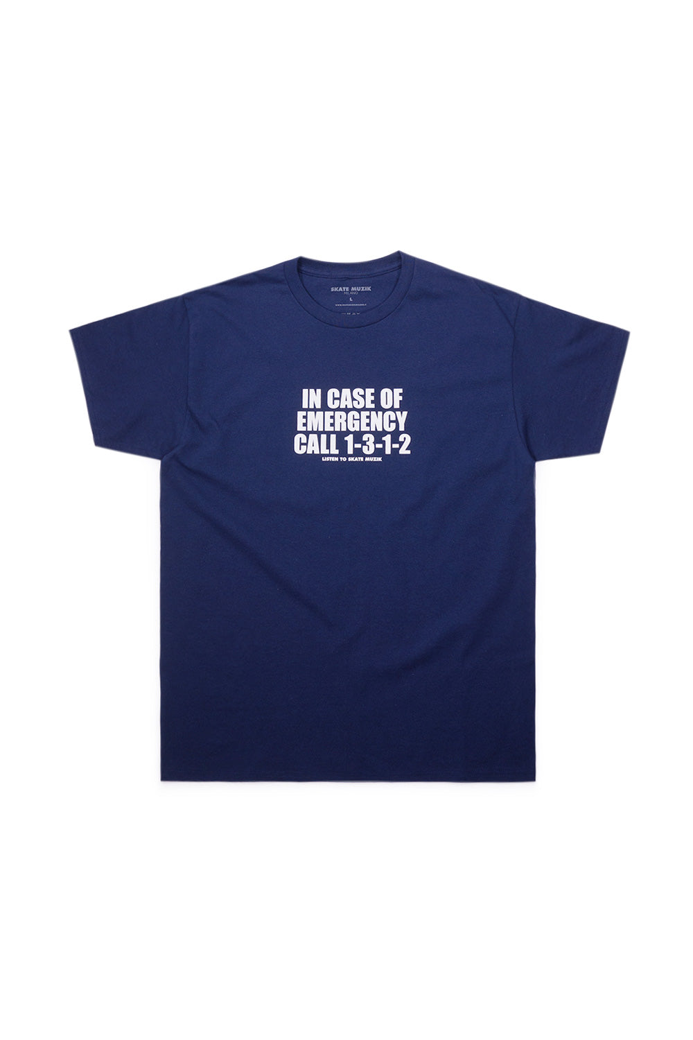 Frontalansicht des Skate Muzik Emergency T-Shirts in Navy mit Brustaufdruck