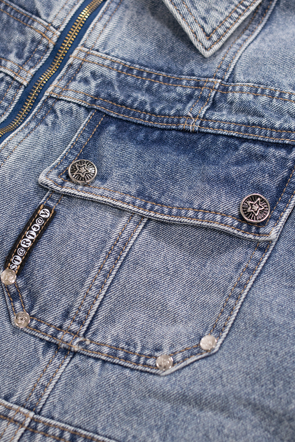 Starteam East Village Denim Jacket Blue – Lässige blaue Denim-Jacke mit Reißverschluss für den perfekten Streetwear-Style