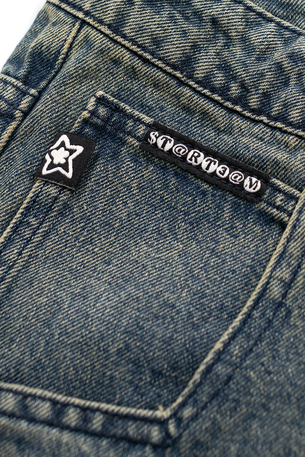 Starteam East Village Double Knee Star Jeans in Blue – Trendige blaue Jeans mit doppeltem Knie und einzigartigen Star-Elementen