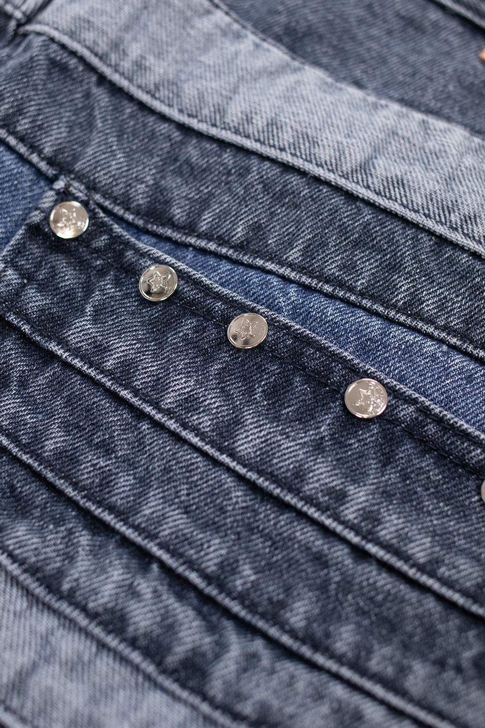 Starteam East Village Blue Layered Star Denim – Trendige Jeans mit Schicht-Look und coolen Sternen-Details in Blau
