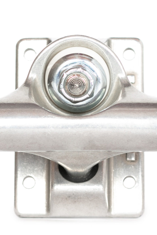 Skateboard Truck ACE AF1 33 Polished – Stabilität und Kontrolle beim Skaten
