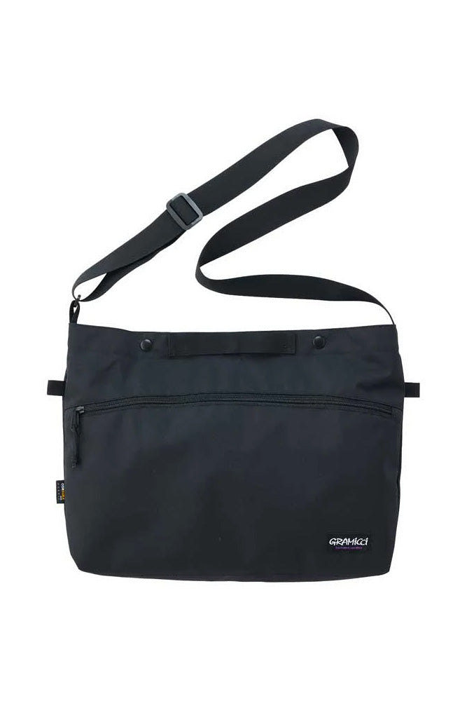 Gramicci Cordura Carrier Bag in Schwarz mit verstellbarem Schultergurt und Logo-Patch